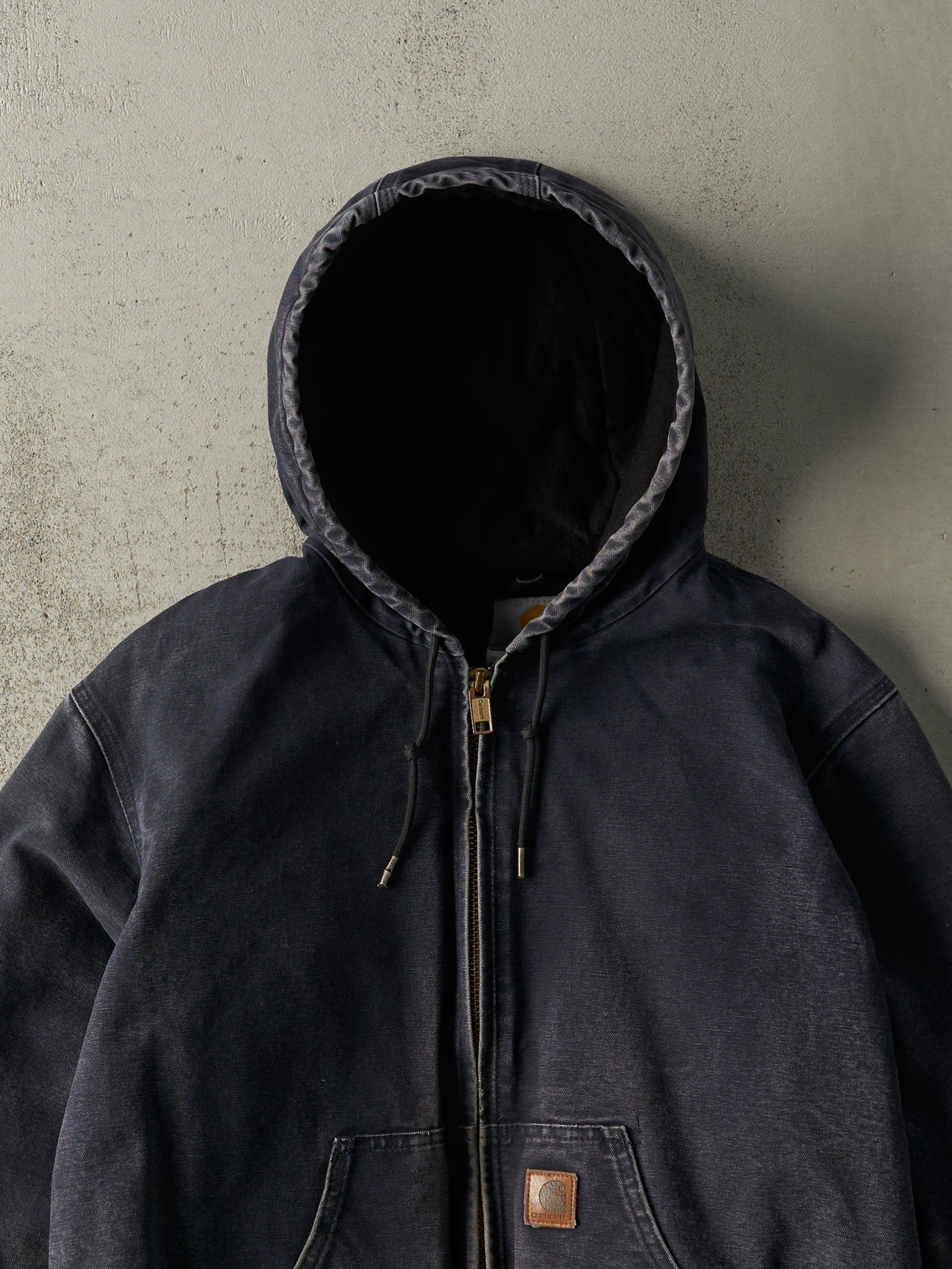 Vintage Y2K Sun Faded Navy Blue Active Hooded Carhartt Quilt Lined Jacket (M/L)