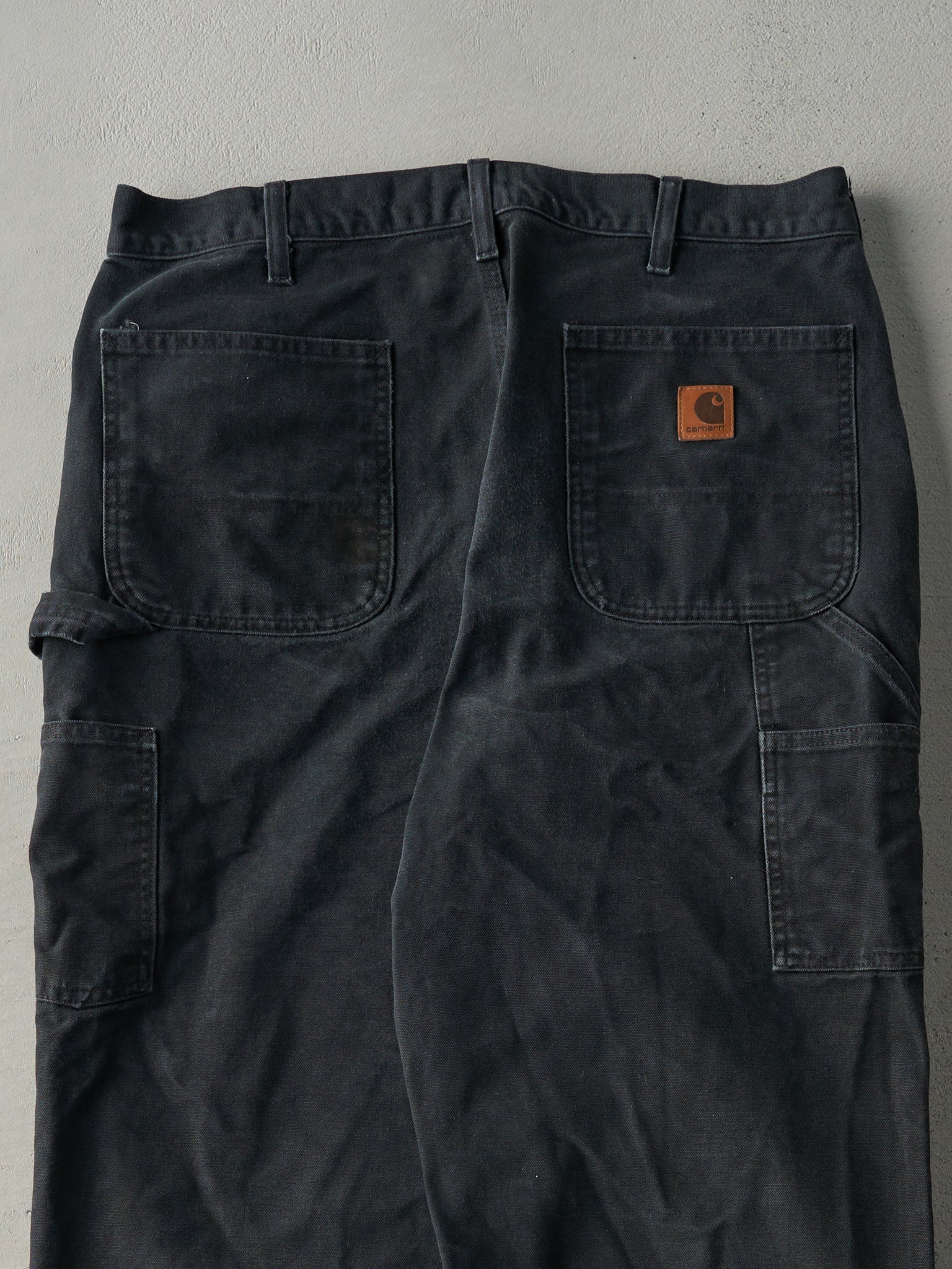 Vintage Y2K Black Dungaree Fit Carhartt Carpenter Pants (34x34)