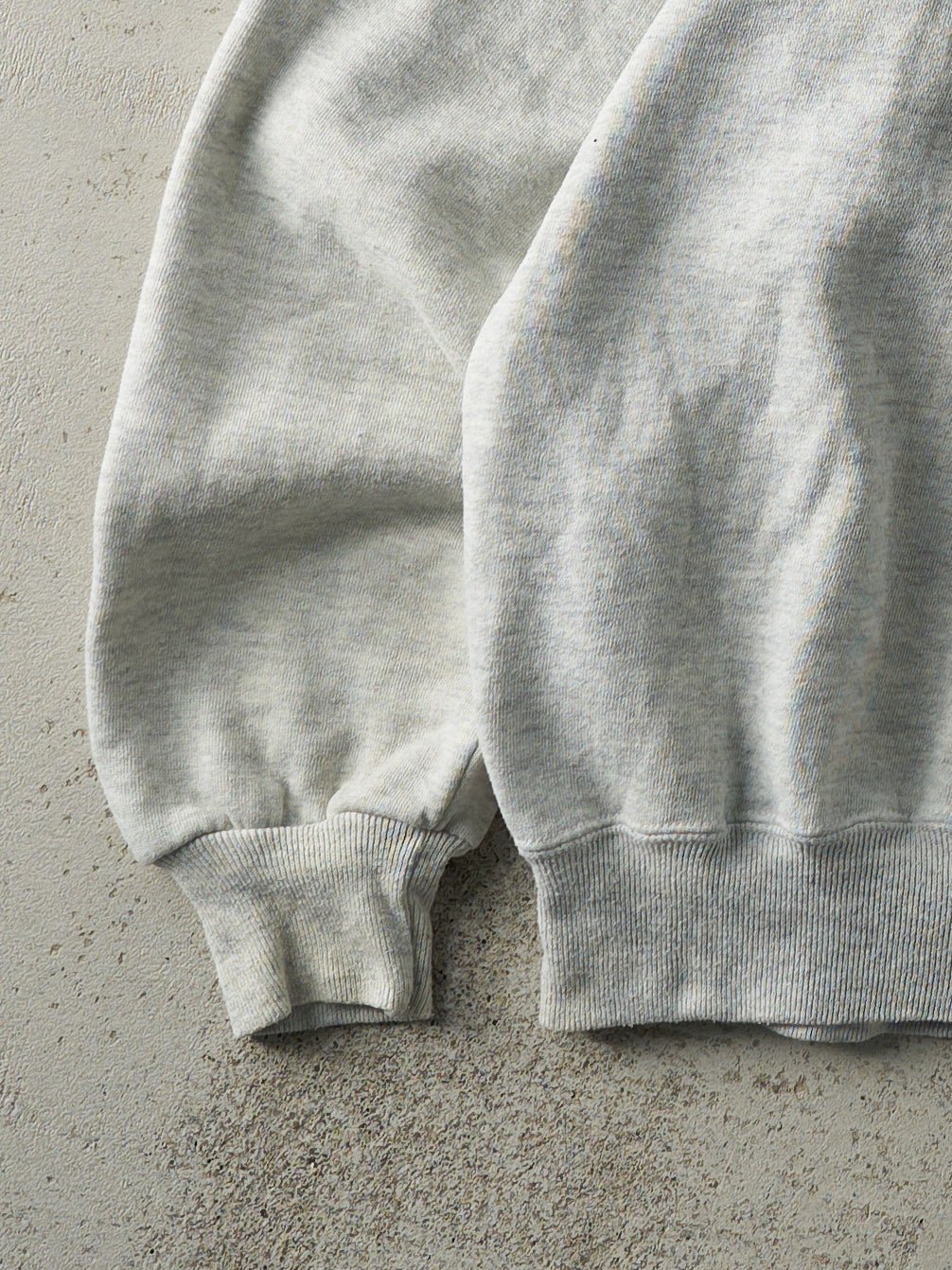 Vintage 90s Heather Grey Embroidered Up North Crewneck (L)