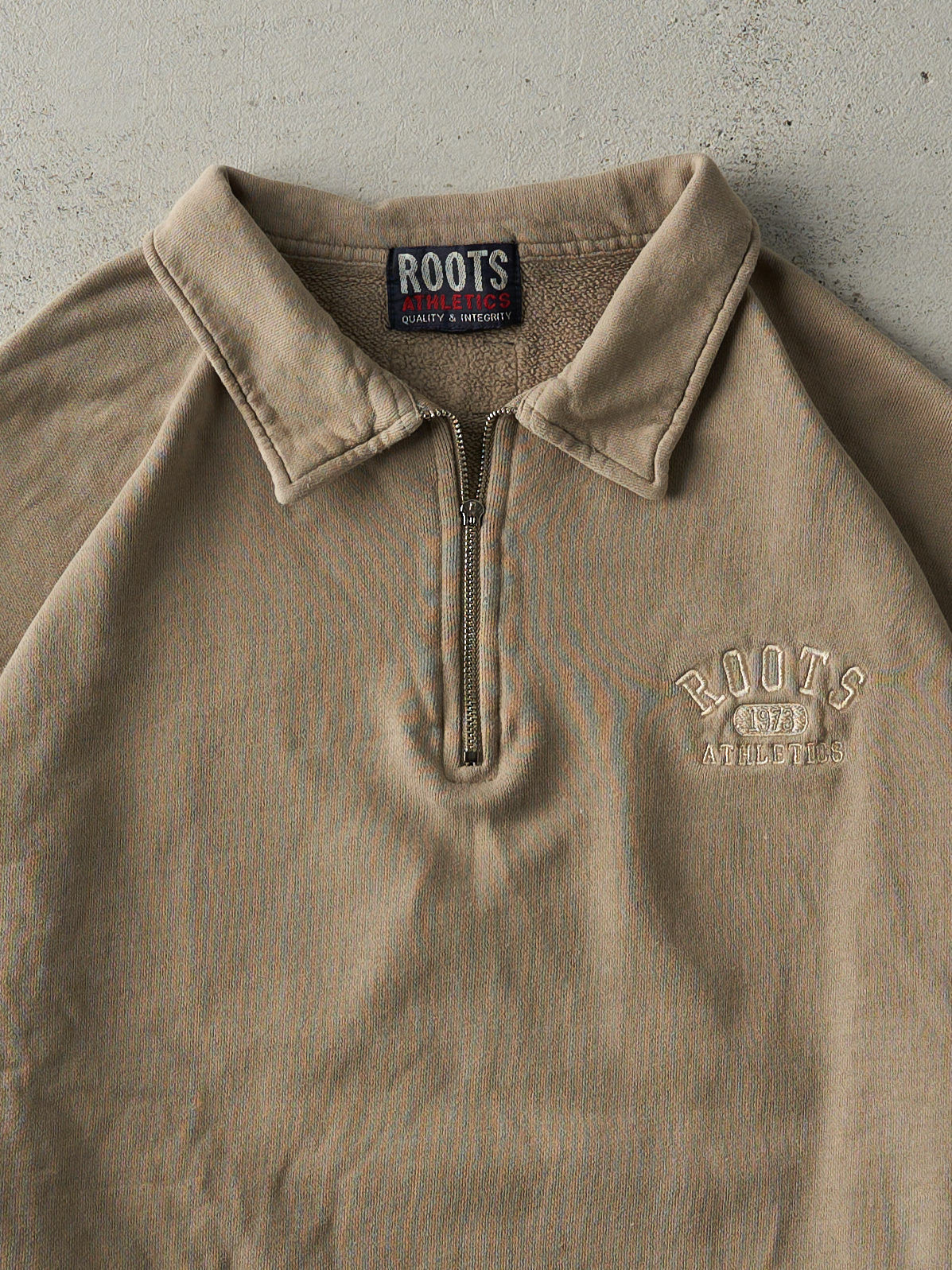 Vintage 90s Beige Embroidered Roots Quarter Zip Crewneck (L)