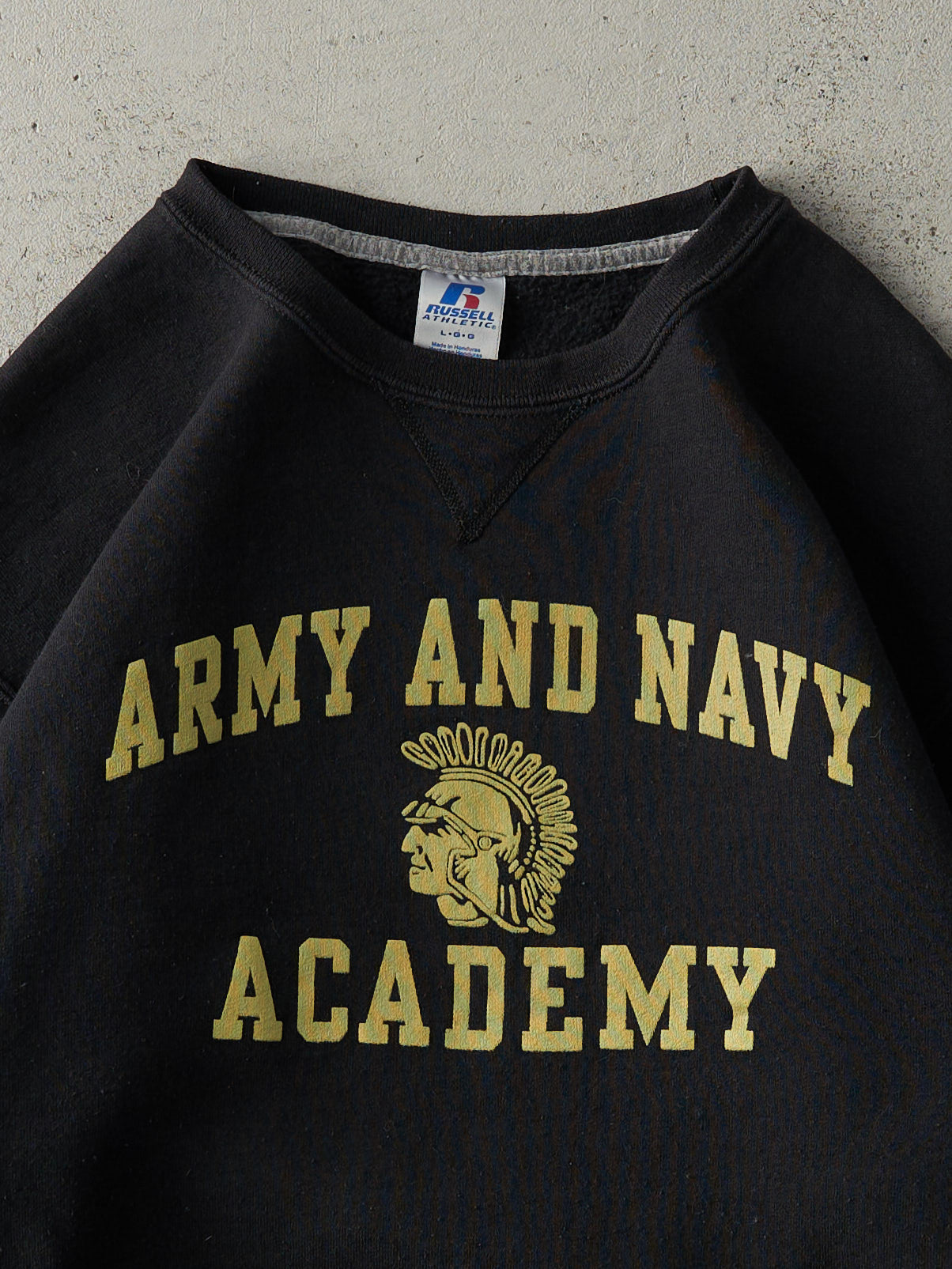 Vintage Y2K Black Army & Navy Academy Russell Athletic Crewneck (L)