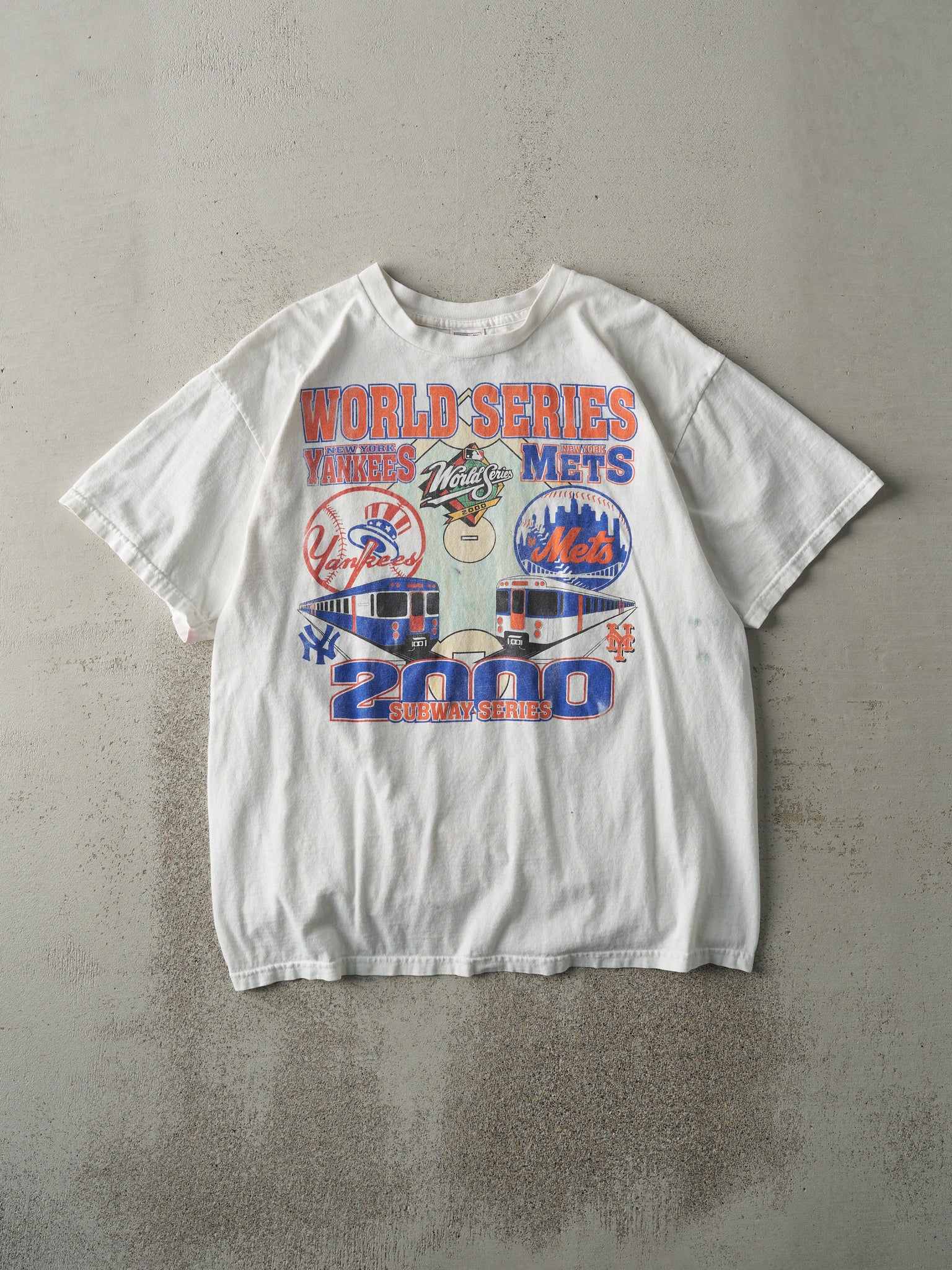 Vintage 00' White World Series Subway Series Yankees & Mets Tee (M)