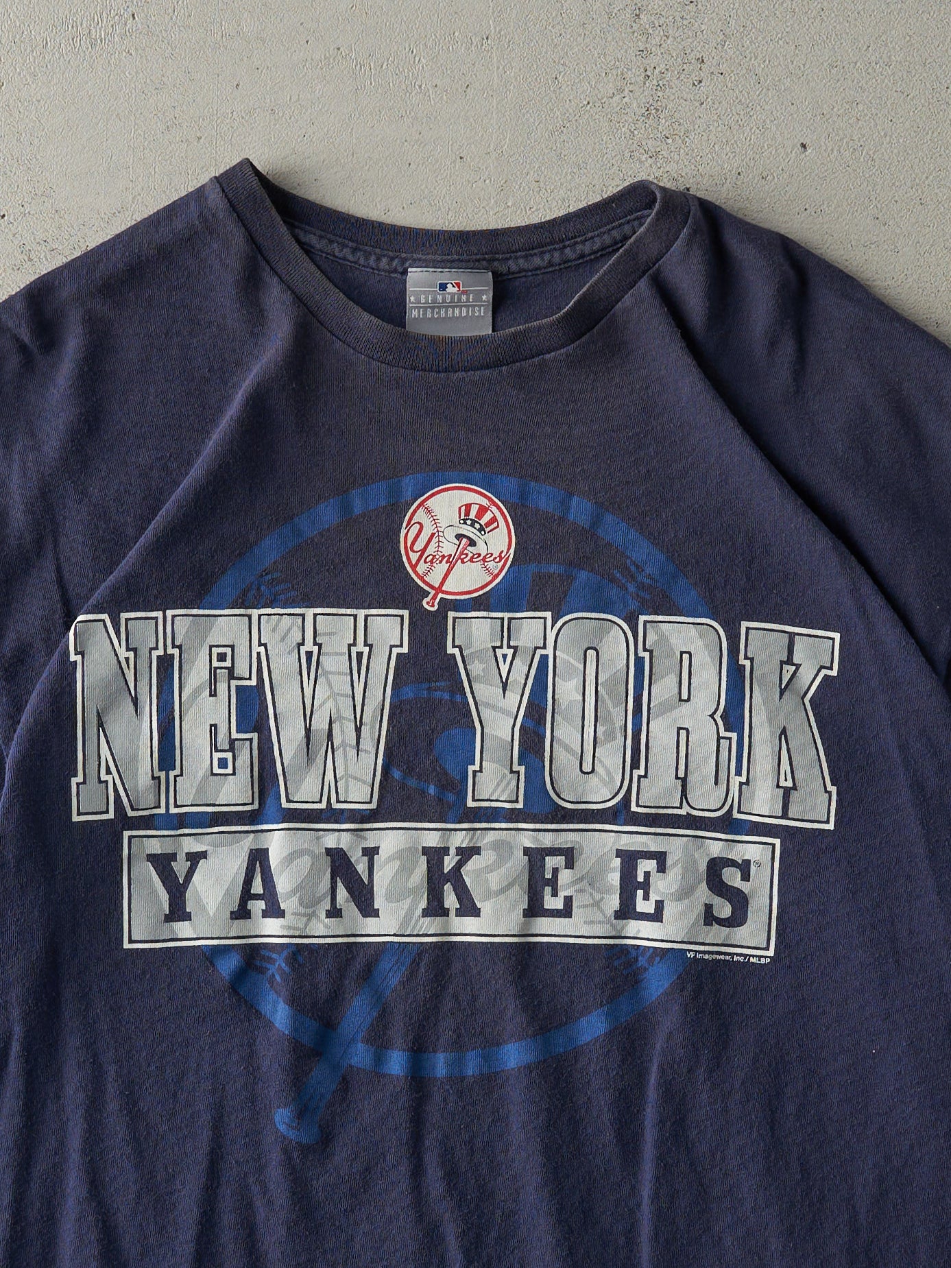 Vintage Y2K Navy Blue New York Yankees Tee (M)