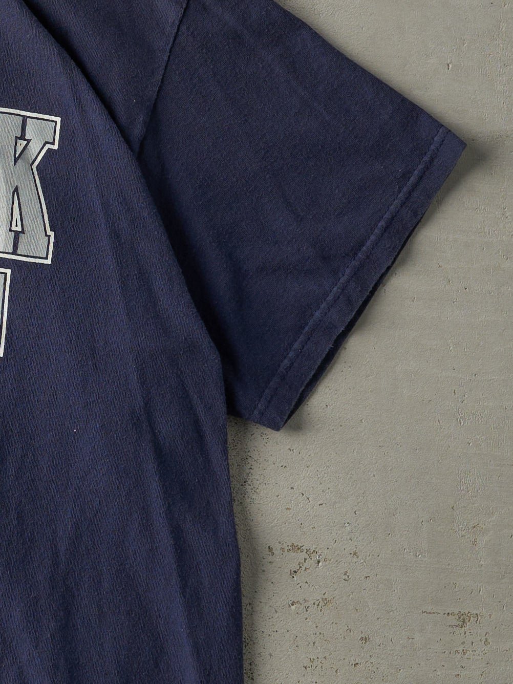 Vintage Y2K Navy Blue New York Yankees Tee (M)