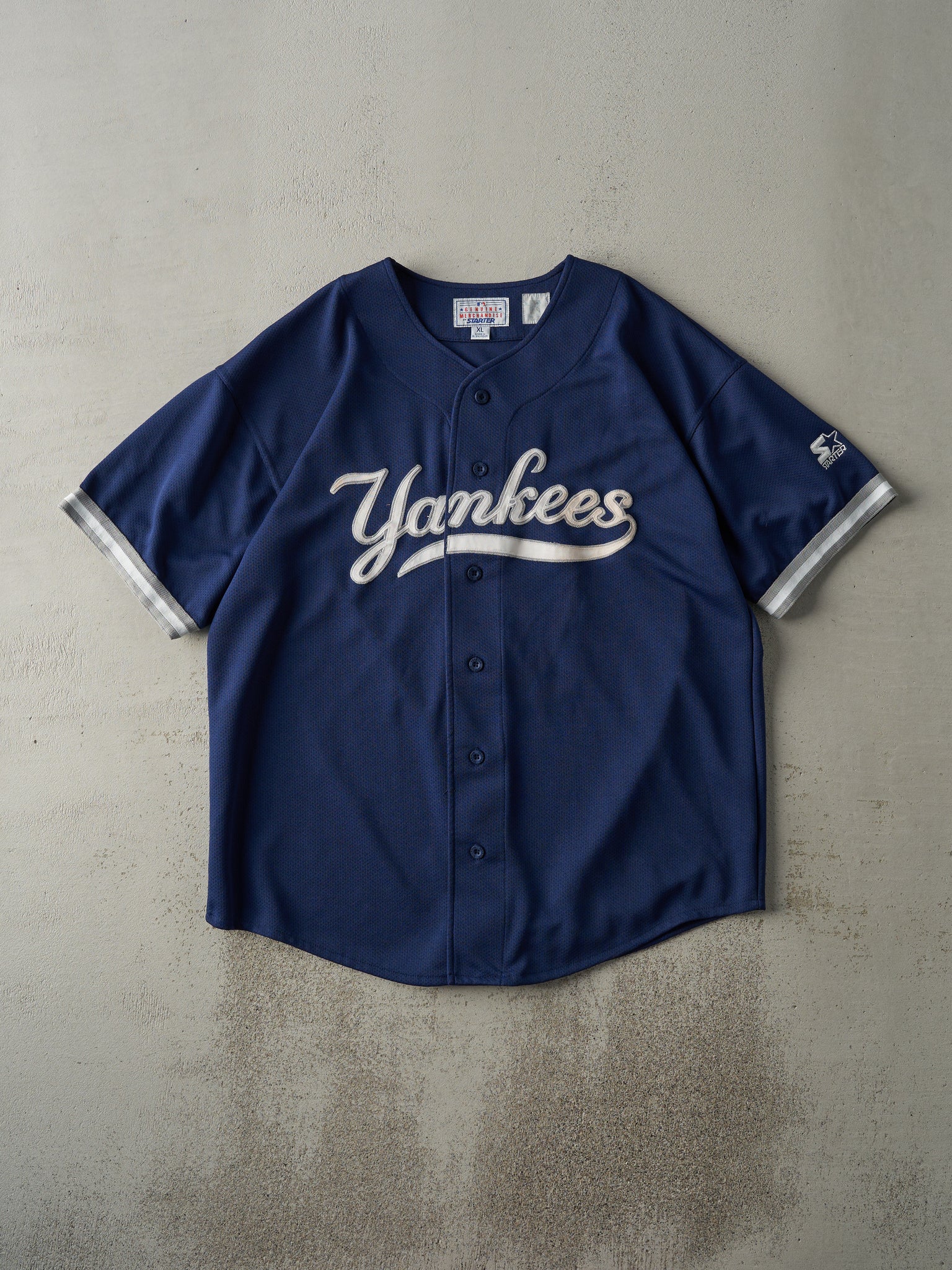 Vintage 90s Navy Blue New York Yankees Bernie Williams Jersey (L)