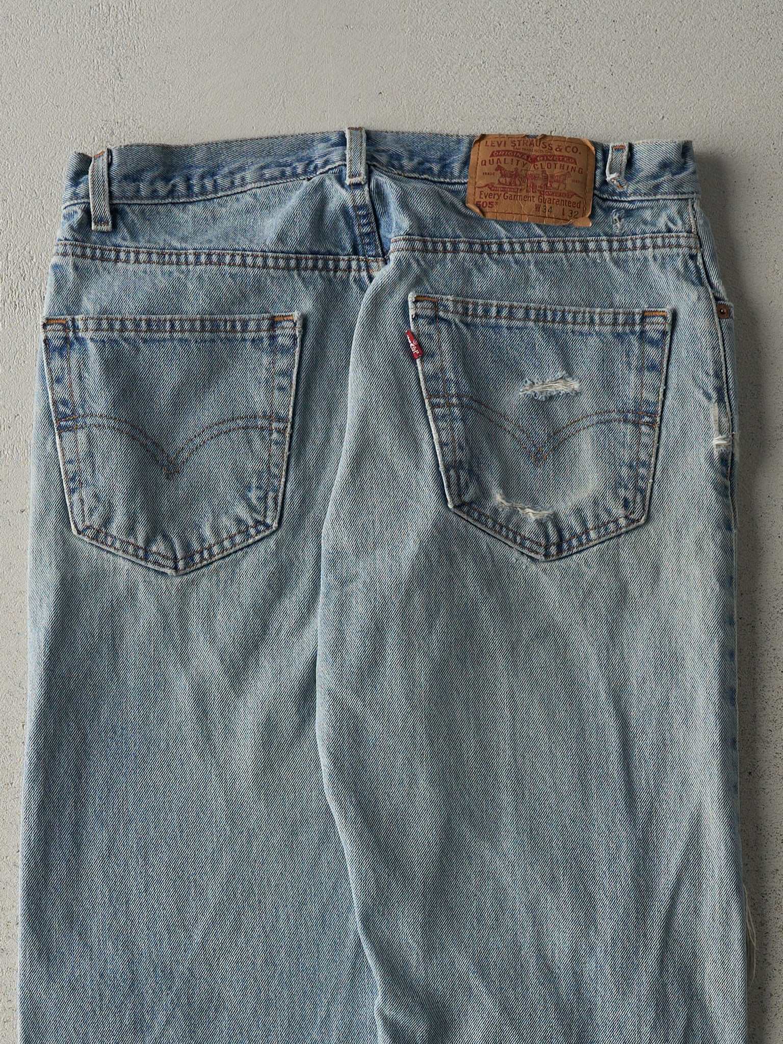 Vintage 90s Light Wash Levi's 505 Jeans (32x32.5)