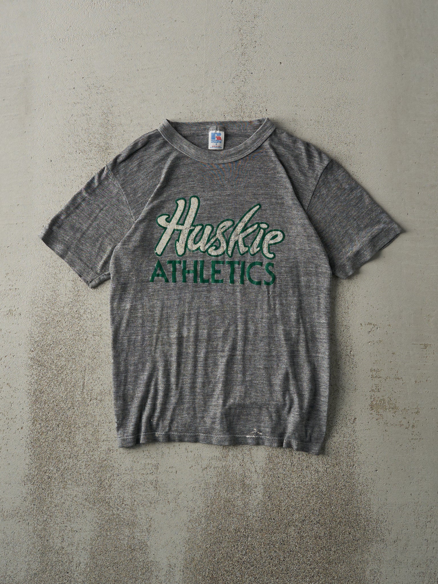 Vintage Y2K Charcoal Grey Huskie Athletics Russell Athletics Tee (XS)