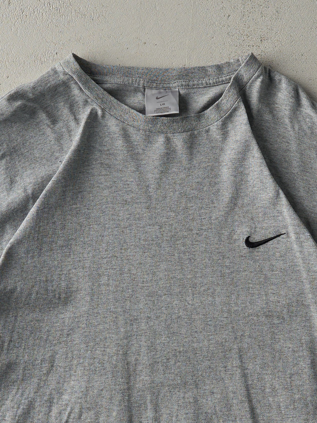 Vintage Y2K Grey Embroidered Nike Swoosh Tee (L)