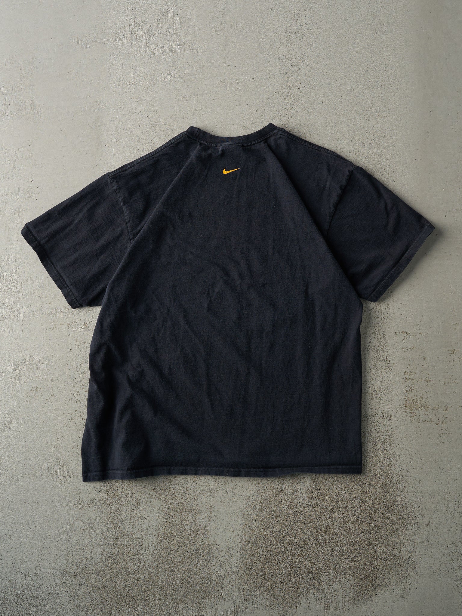 Vintage Y2K Black Nike Logo Tee (M)