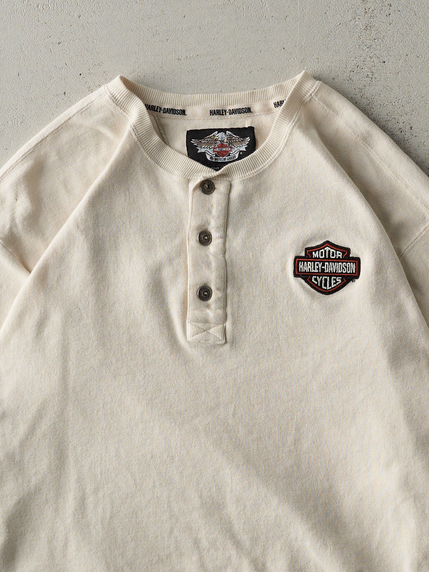 Vintage 90s Beige Embroidered Harley Davidson Quarter Button Long Sleeve (L)