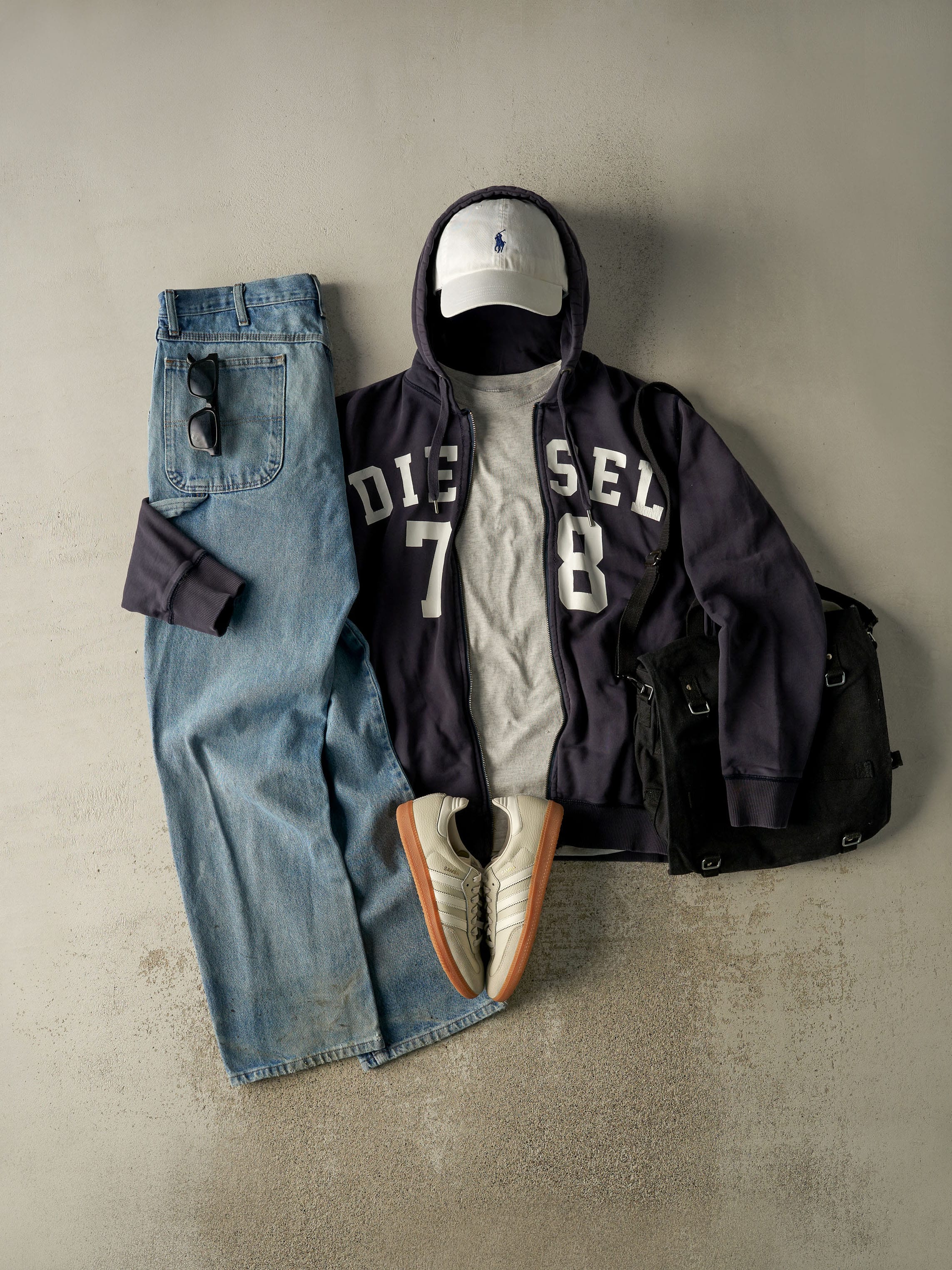 Vintage Y2K Navy Blue Diesel Zip Up Hoodie (M/L)