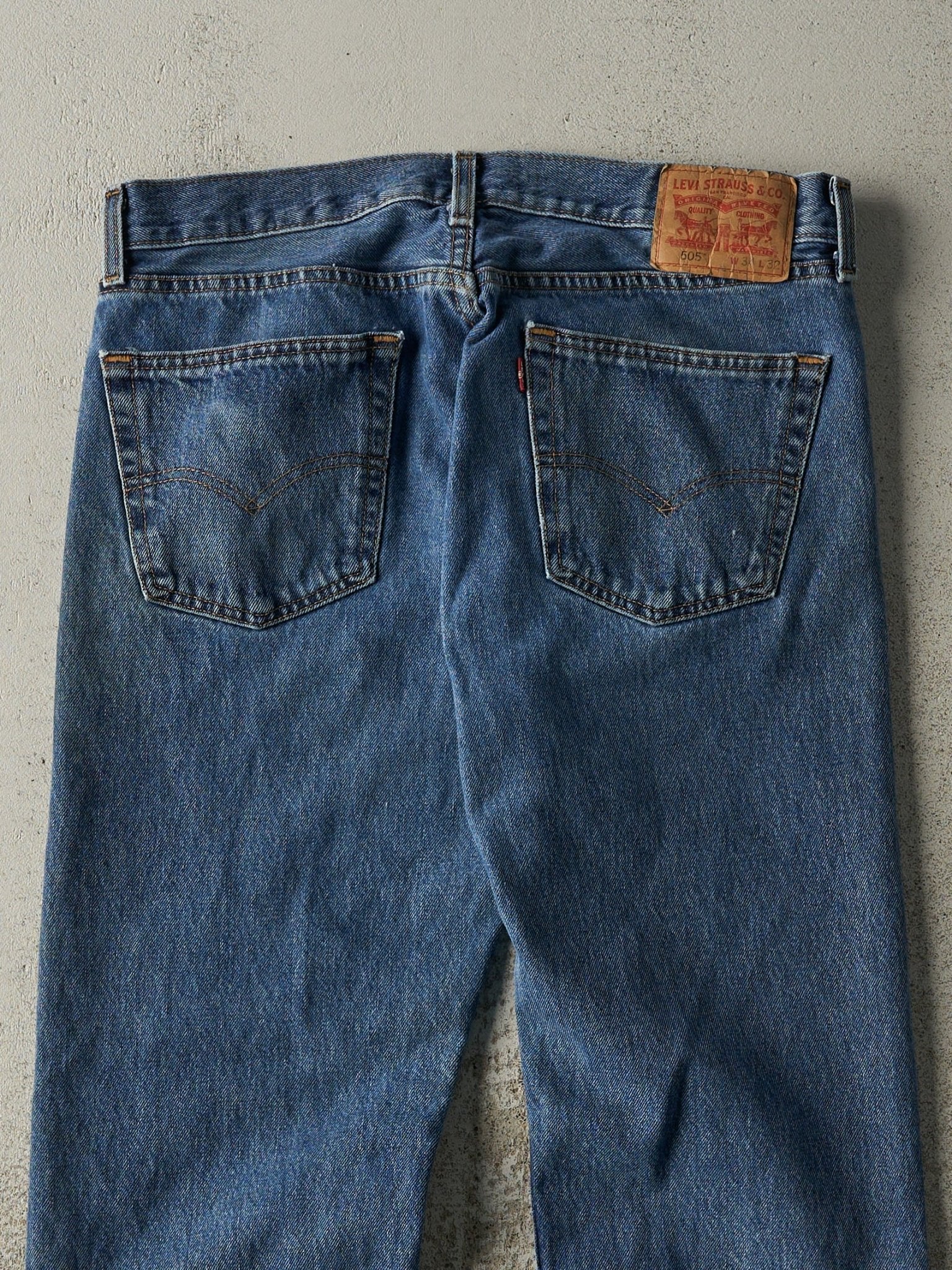 Vintage Y2K Dark Wash Levi's 505 Jeans (34x31.5)