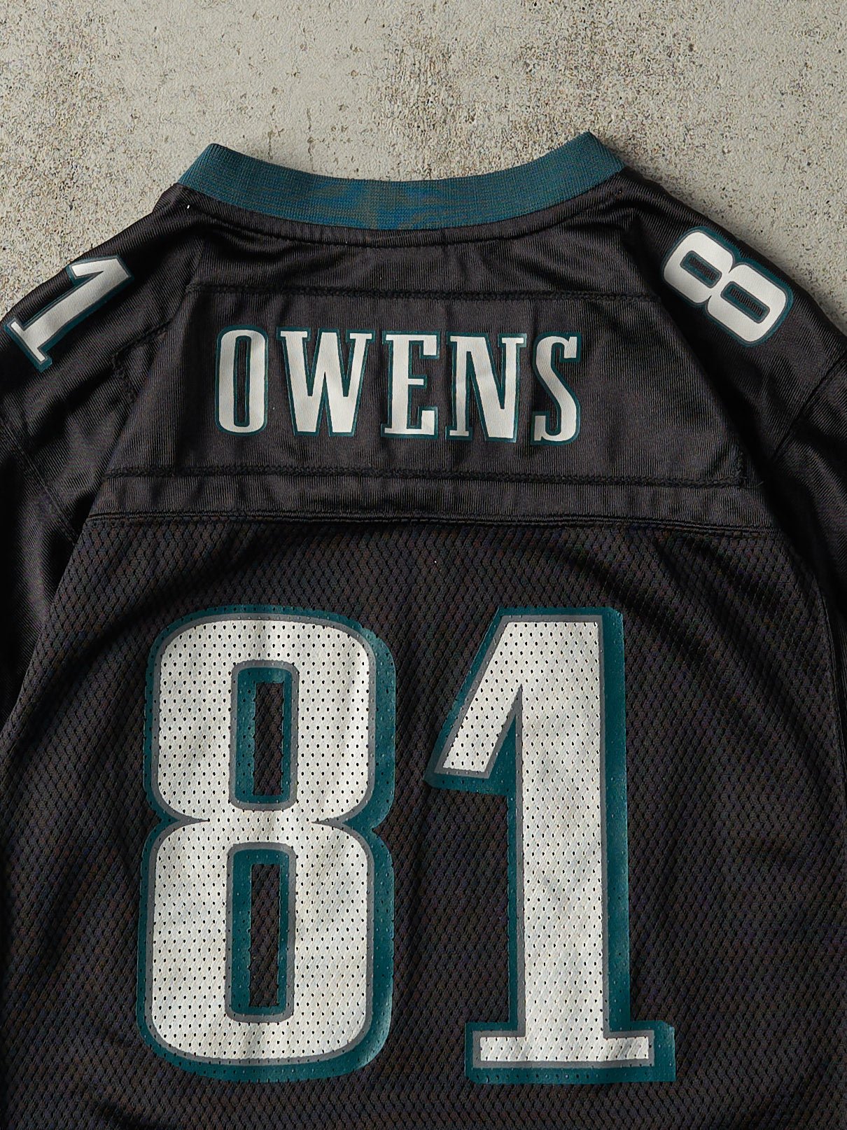 Vintage Y2K Black Philadelphia Eagles #81 Terrell Owens Jersey (S)