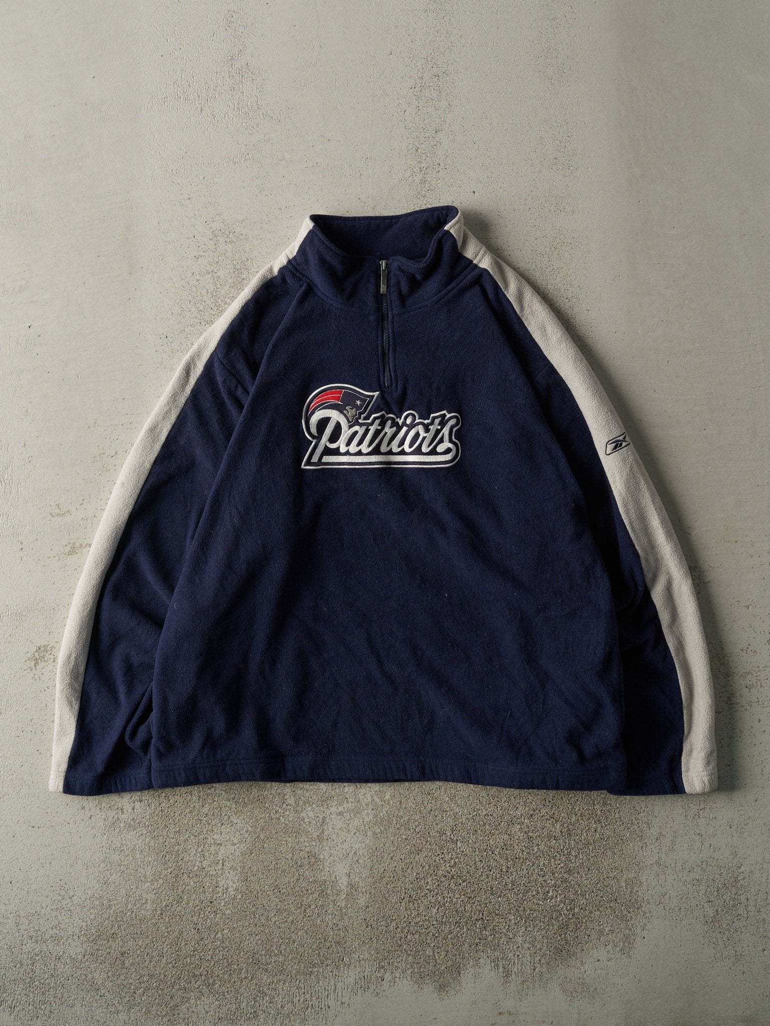 Vintage Y2K Navy Blue & Grey New England Patriots Fleece Quarter Zip (L)