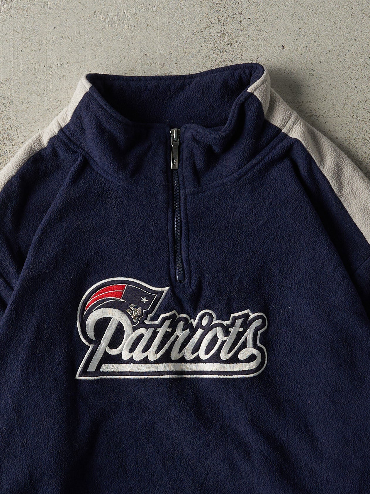 Vintage Y2K Navy Blue & Grey New England Patriots Fleece Quarter Zip (L)