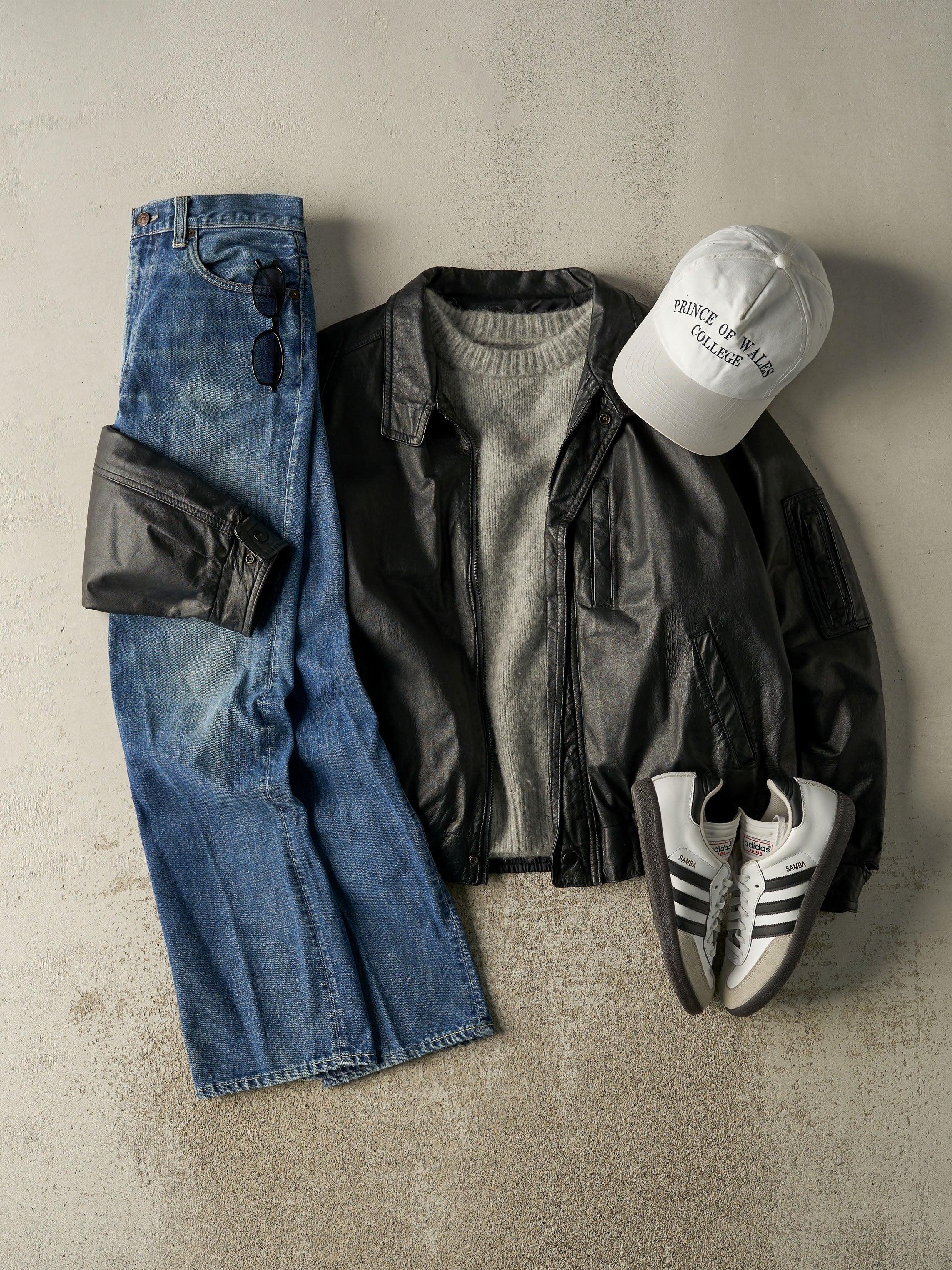 Vintage 90s Black Leather Bomber Jacket (L/XL)