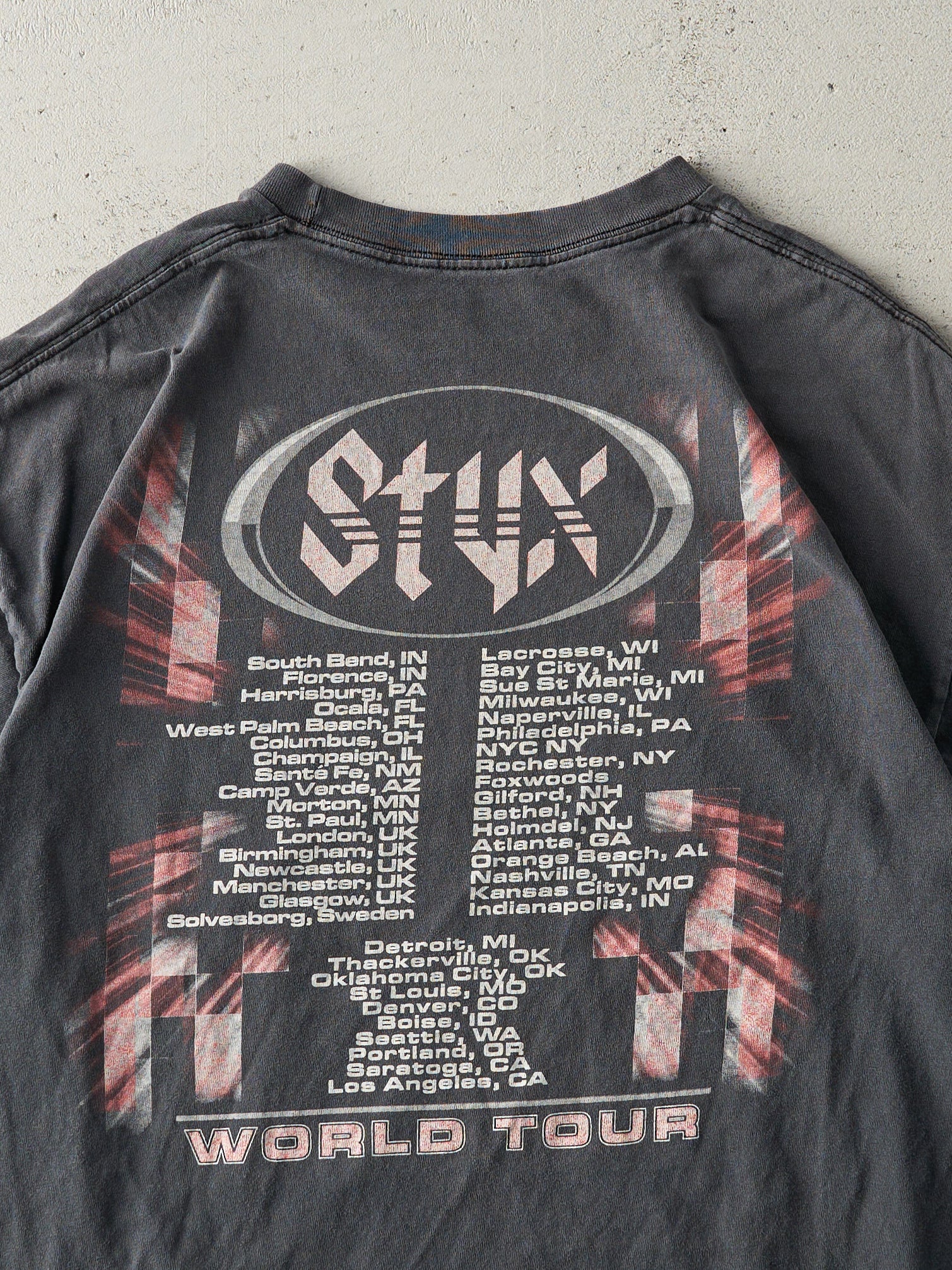 Vintage Y2K Faded Black Styx World Tour Tee (M/L)