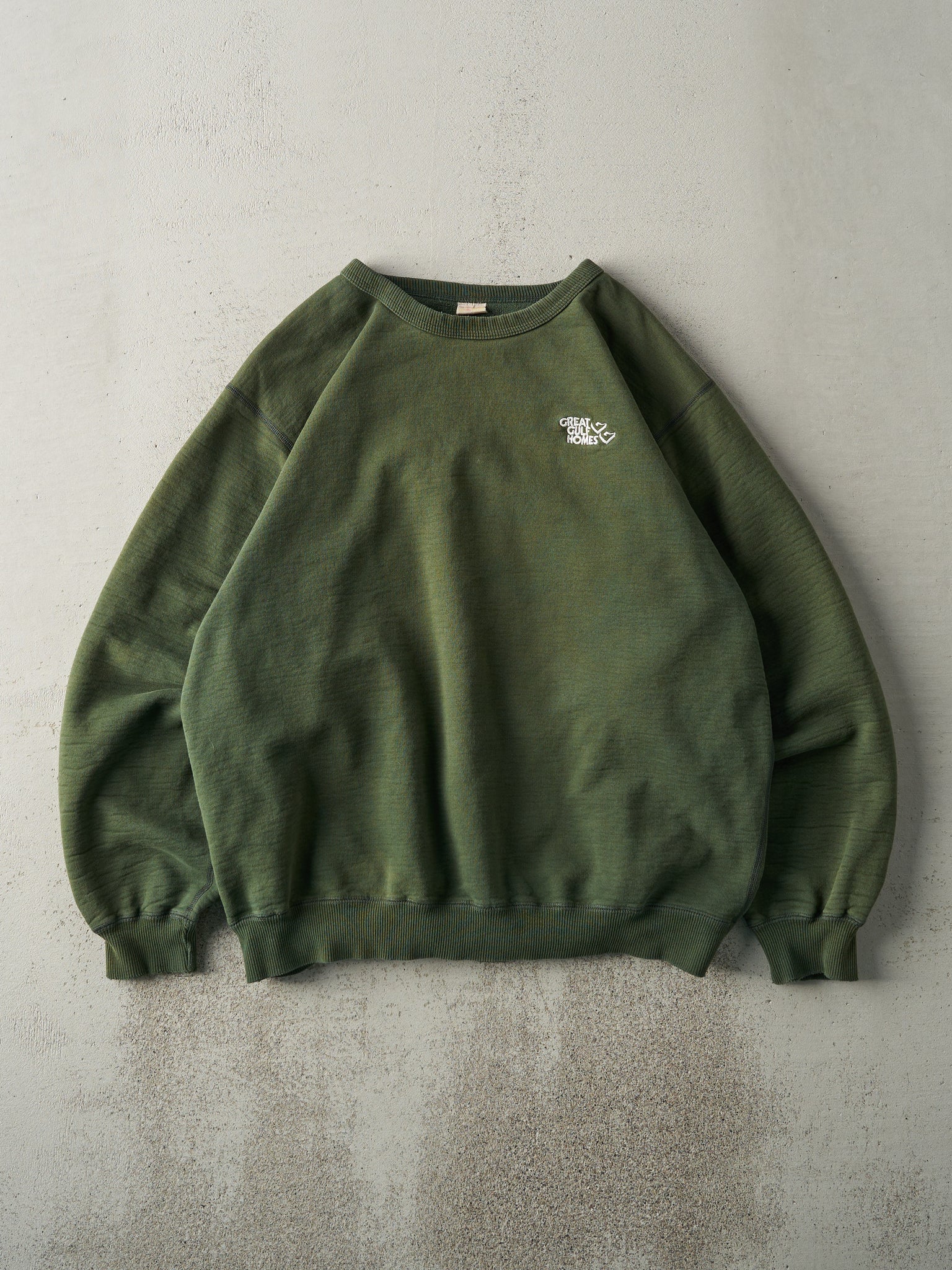 Vintage Y2K Sun Faded Green Embroidered Crewneck (L)