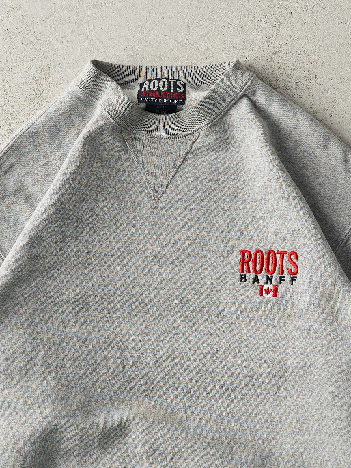 Vintage 90s Grey Roots Athletics Banff Crewneck (M)