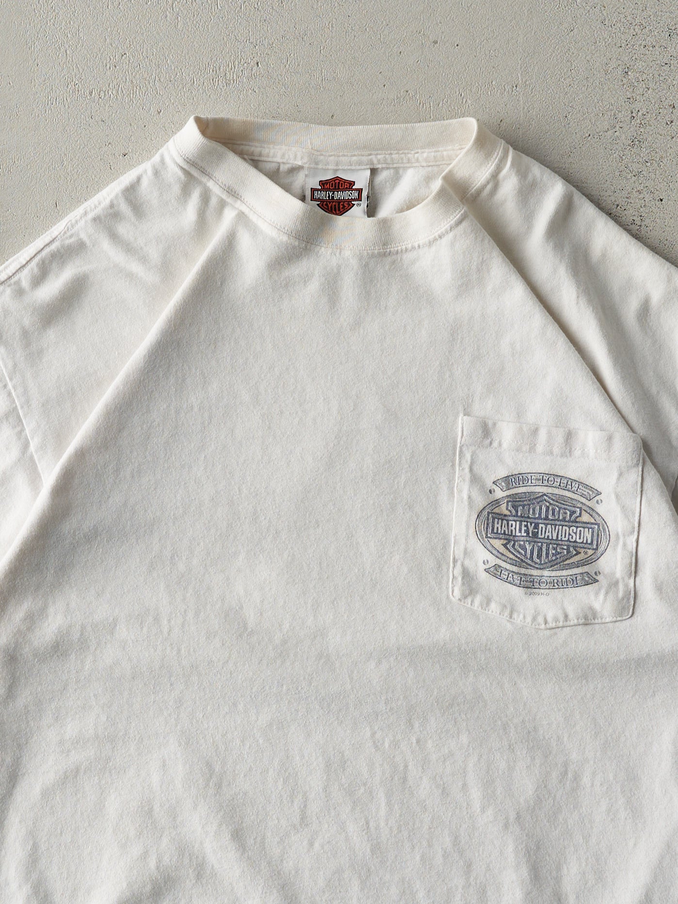 Vintage 09' White Las Vegas, Nevada Harley Davidson Pocket Tee (M)