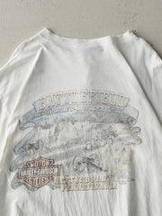 Vintage 00' White Gettysburg PA Harley Davidson Quarter Button Pocket Tee (M)