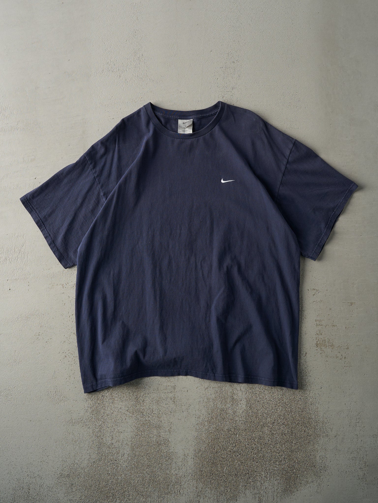 Vintage Y2K Navy Blue Embroidered Nike Swoosh Tee (L)