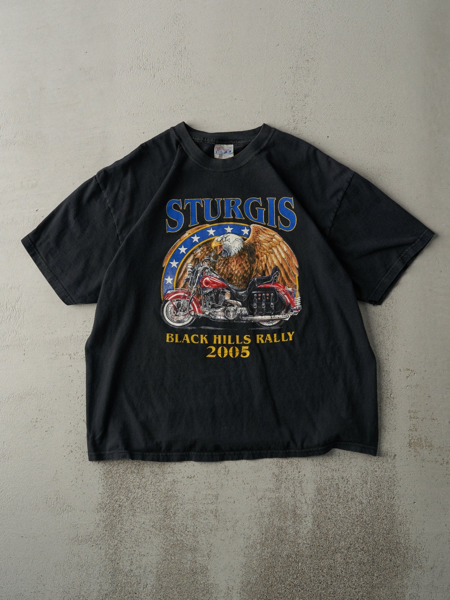 Vintage 05' Black Sturgis Black Hills Motorcycle Rally Tee (L)