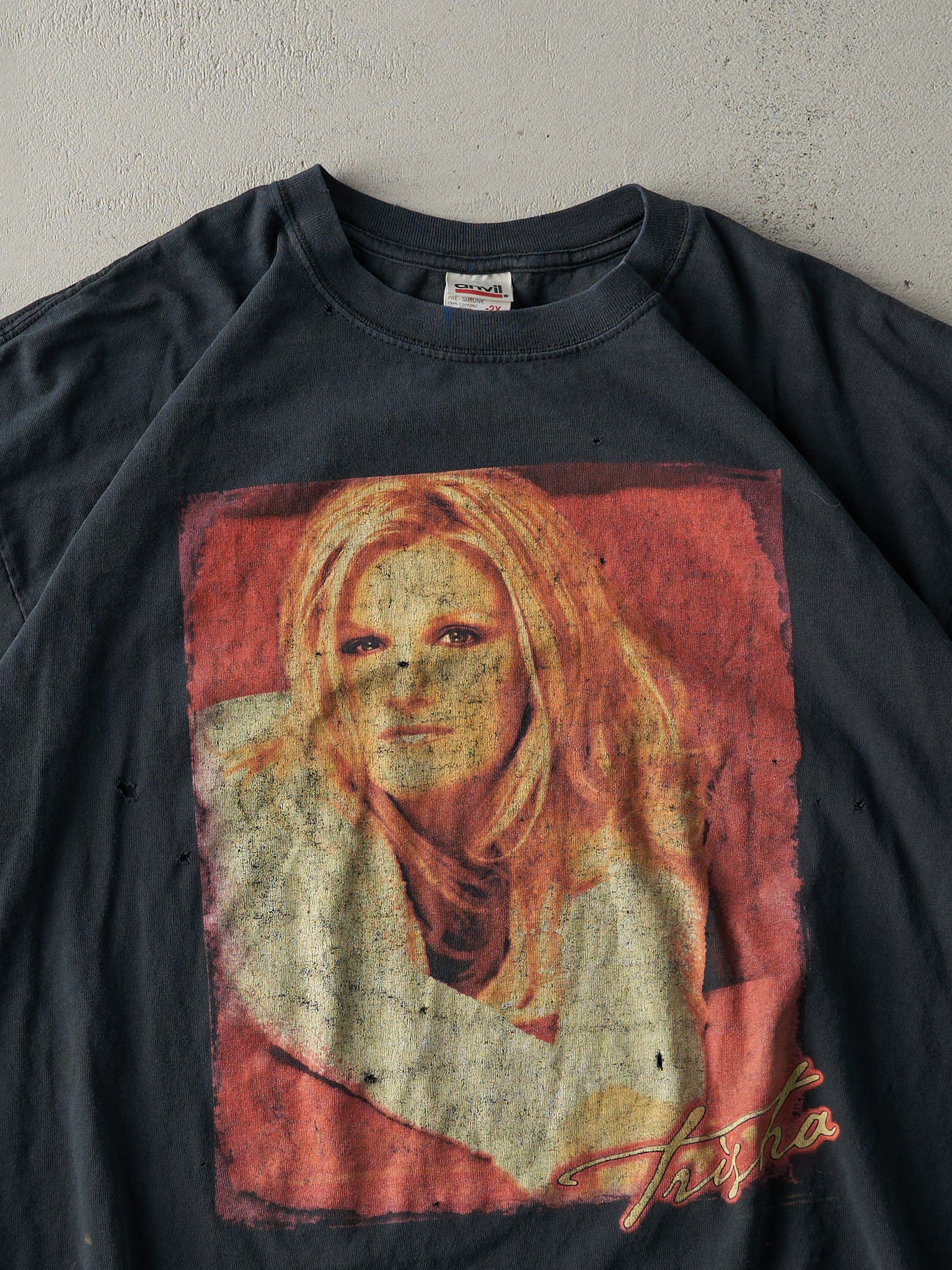 Vintage 02' Black Trisha Yearwood Tour Tee (XL)