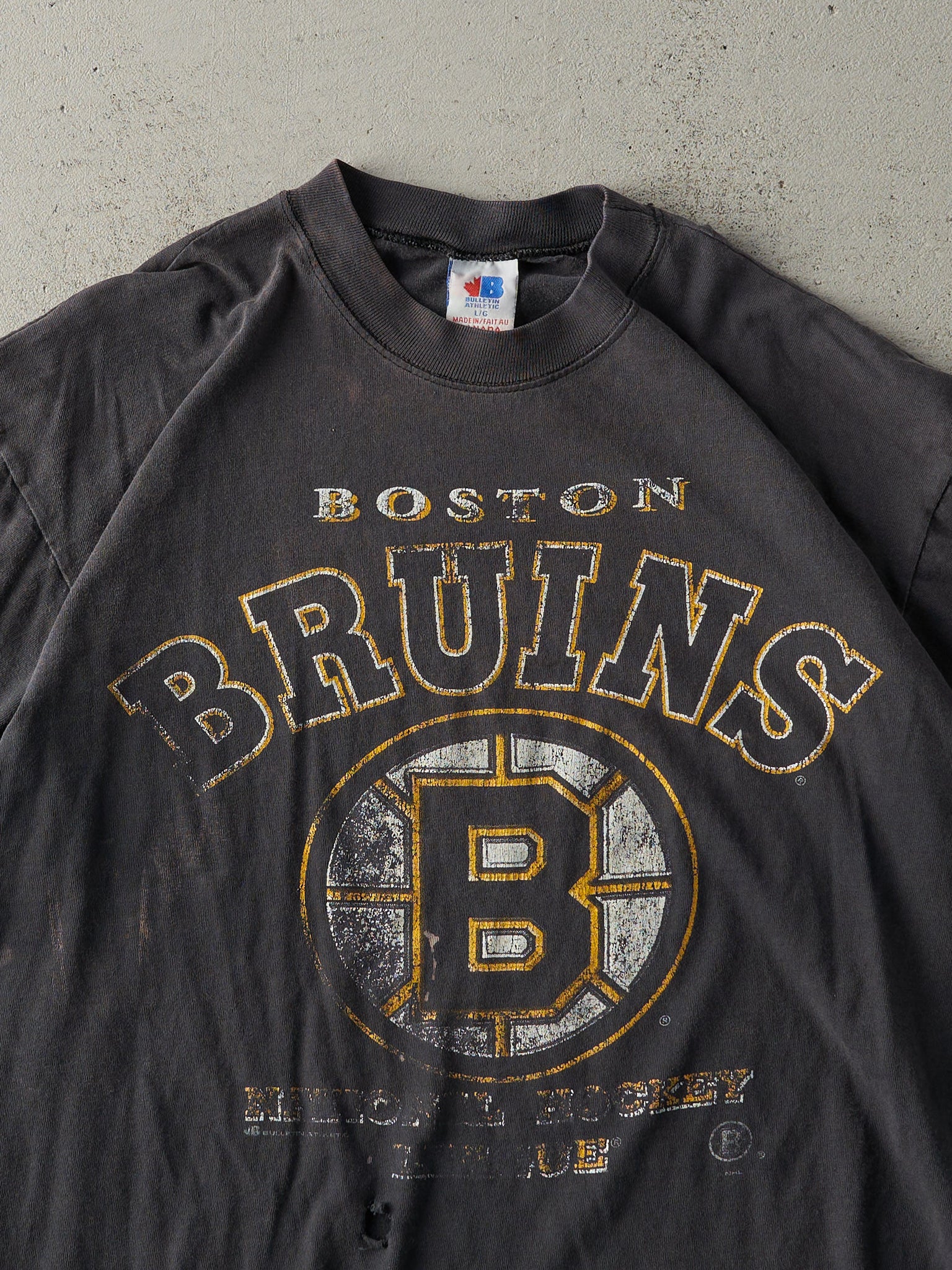 Vintage 90s Faded Black Boston Bruins Tee (L)