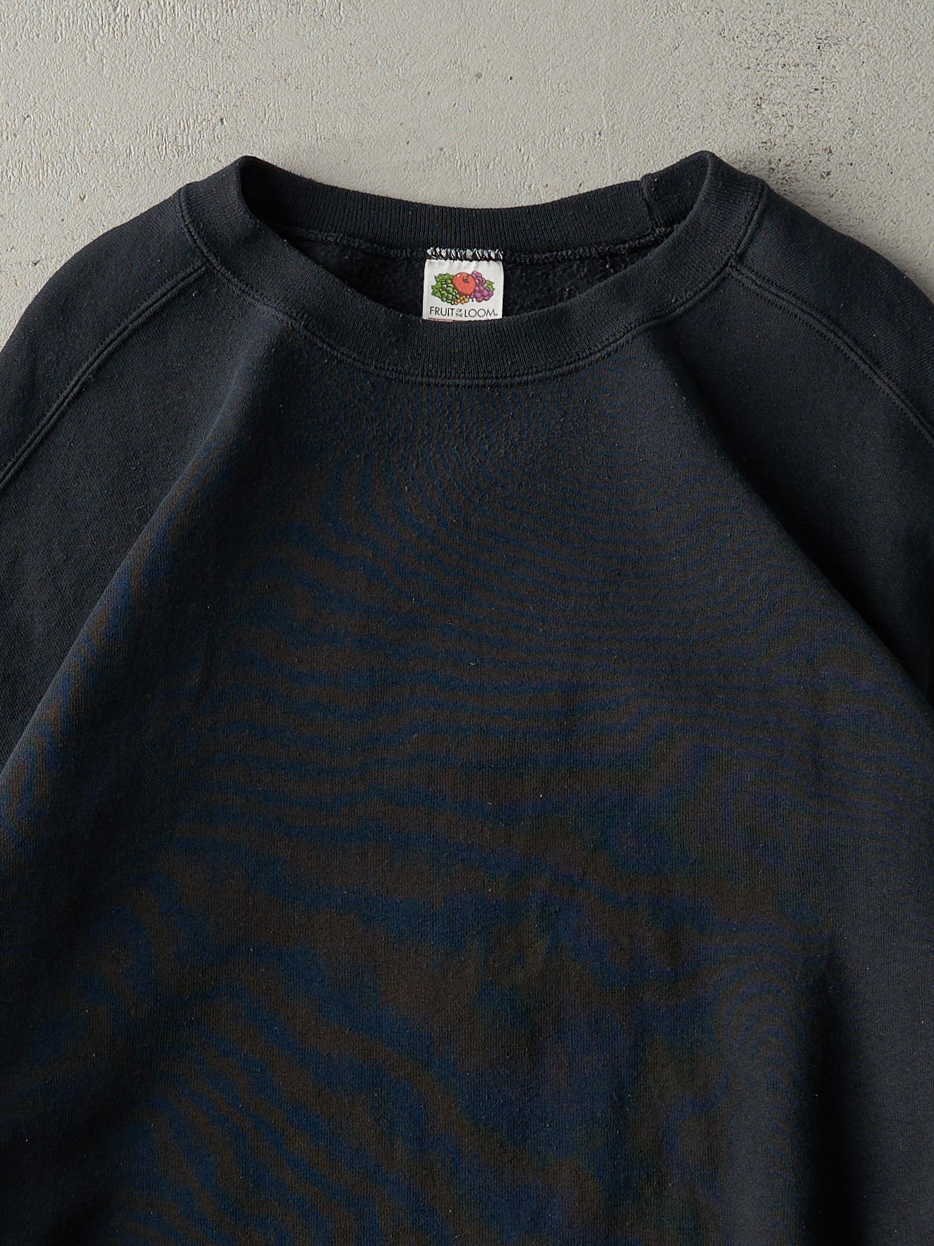 Vintage 90s Faded Black Blank Crewneck (L)