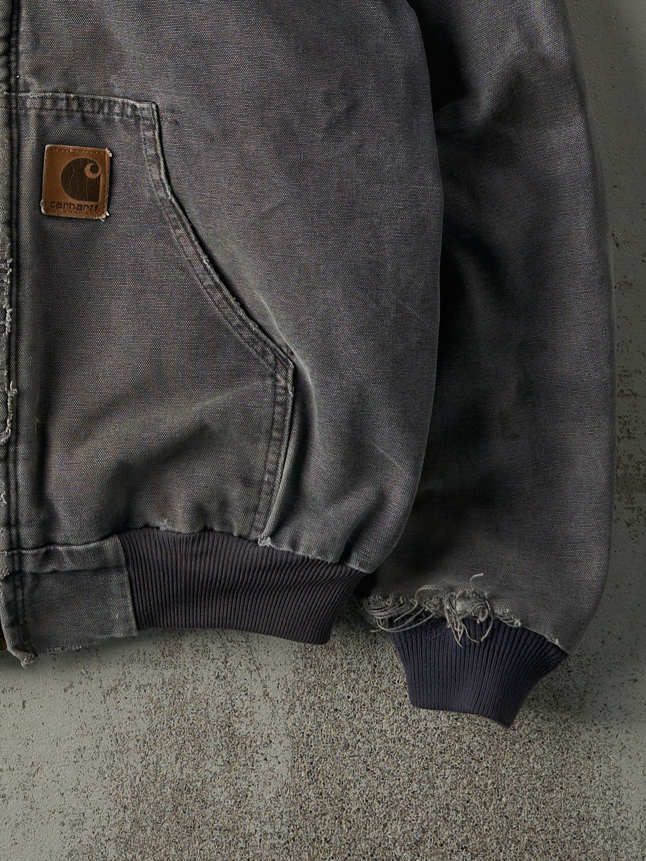 Vintage Y2K Washed Grey Carhartt Hooded Work Jacket (L)