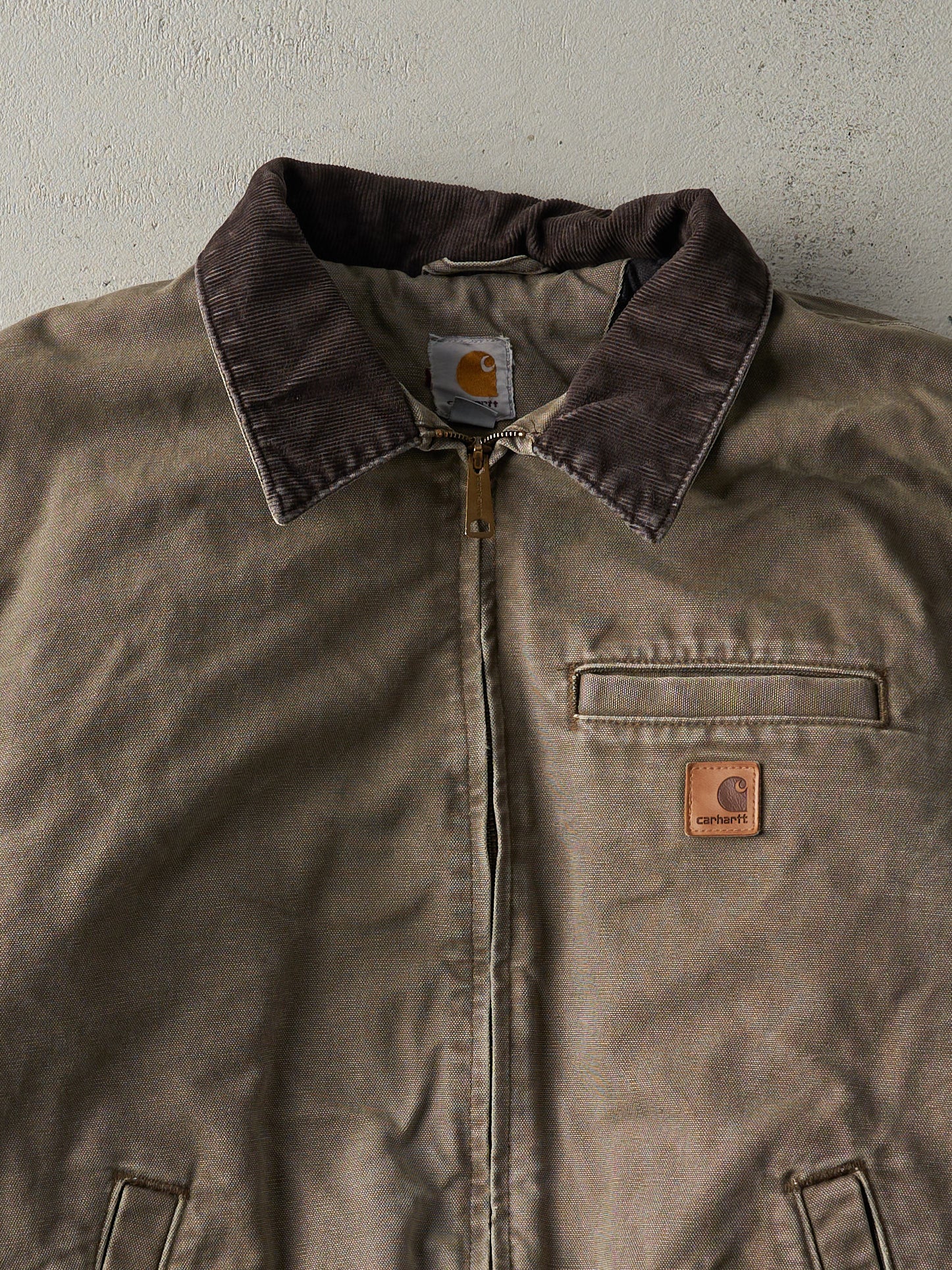 Vintage Y2K Washed Brown Carhartt Work Jacket (M/L)