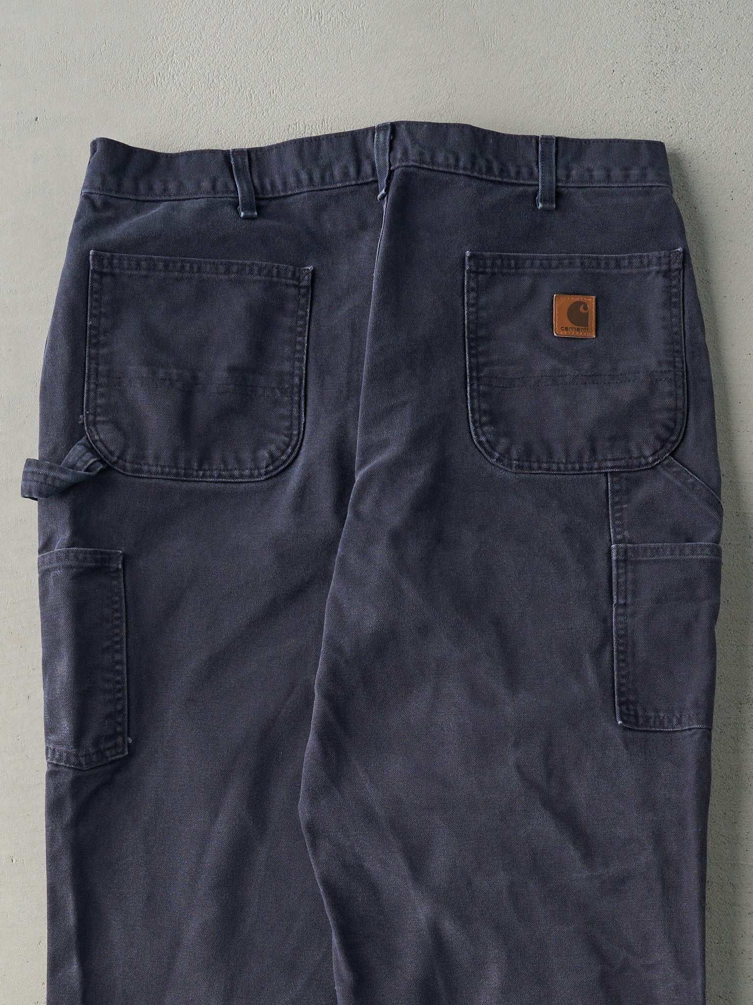 Vintage Y2K Navy Blue Dungaree Fit Carhartt Carpenter Pants (35.5x29.5)