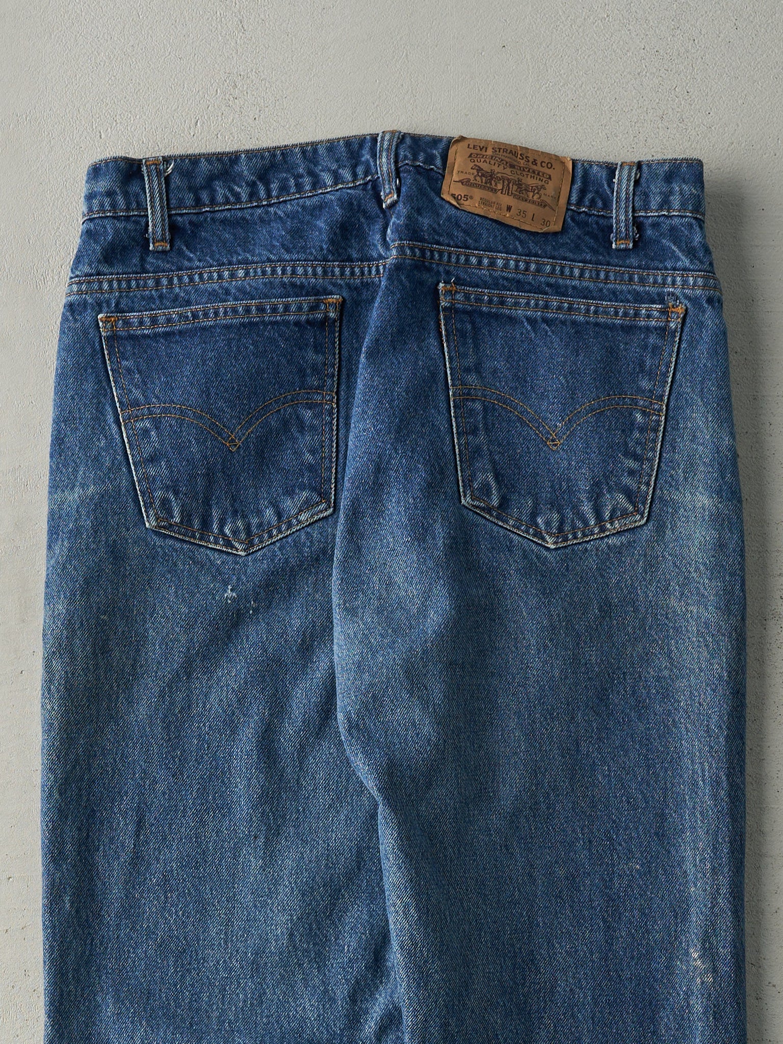 Vintage 80s Mid Wash Levi's 505 Orange Tab Jeans (32x30)