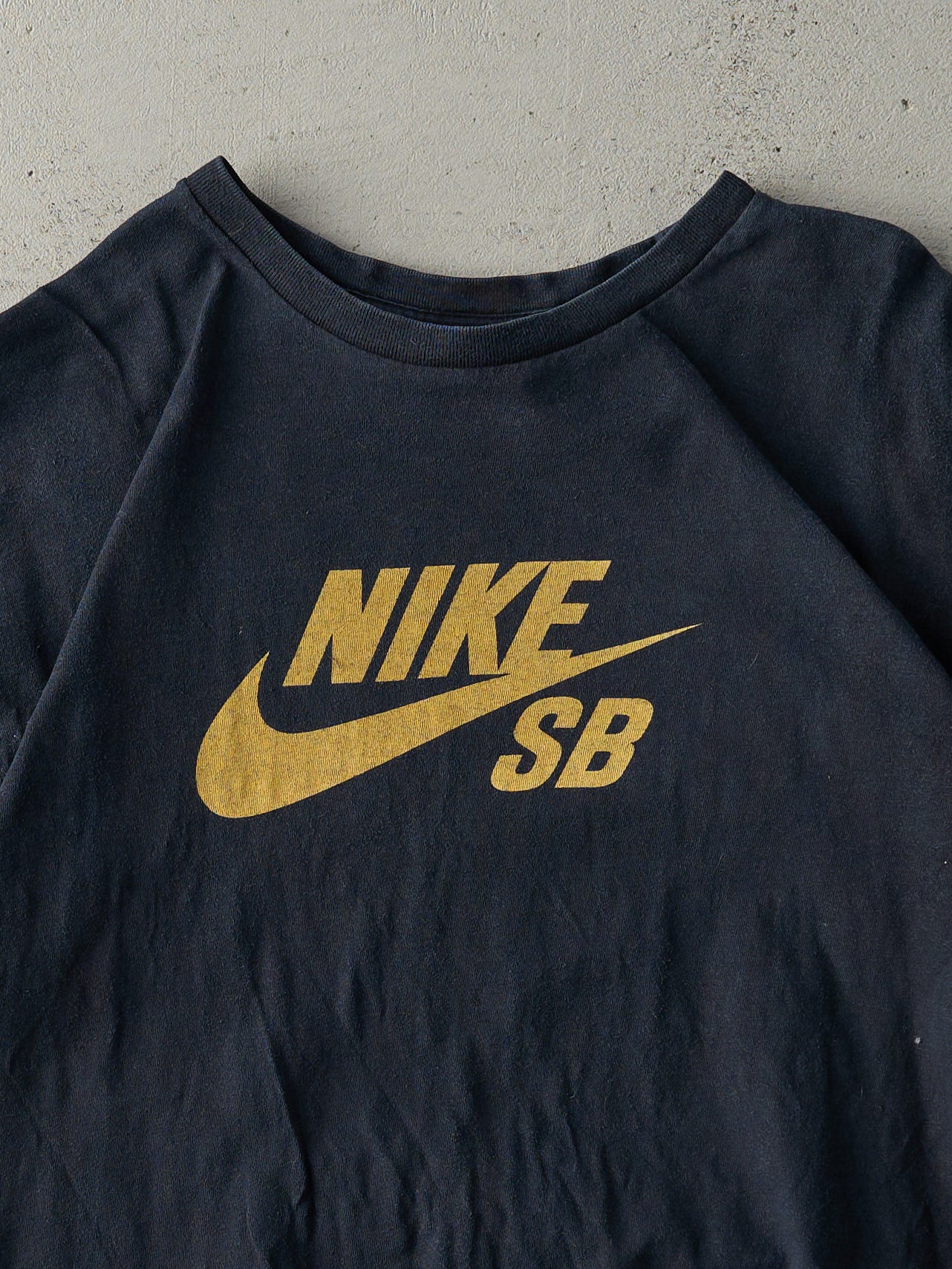 Vintage Y2K Faded Black Nike SB Logo Tee (M/L)