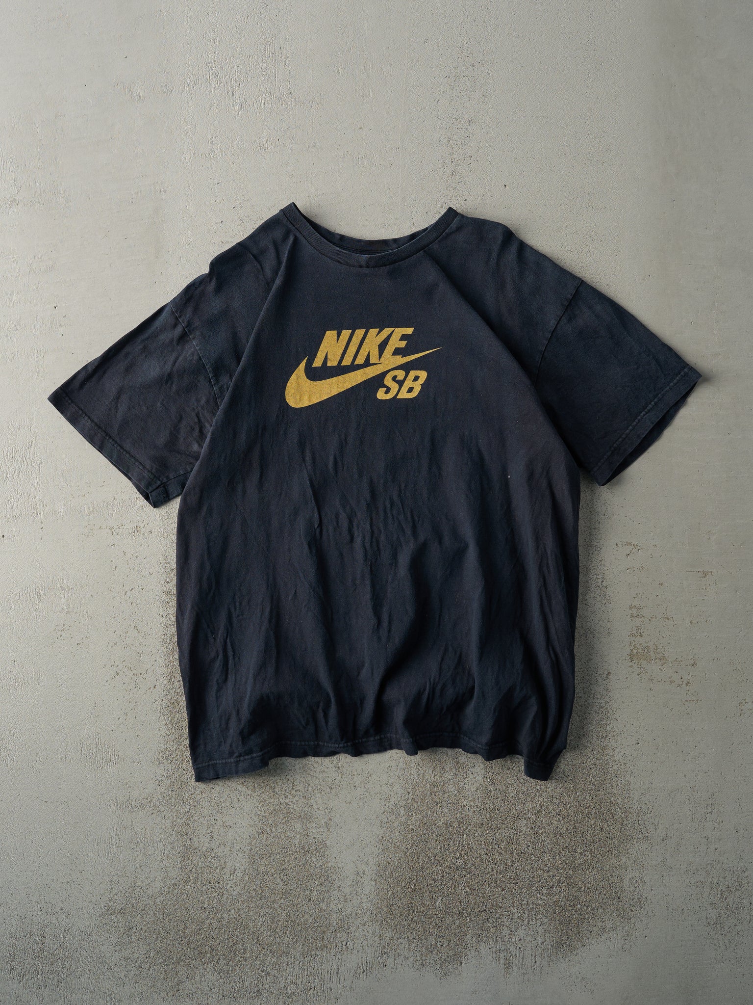 Vintage Y2K Faded Black Nike SB Logo Tee (M/L)