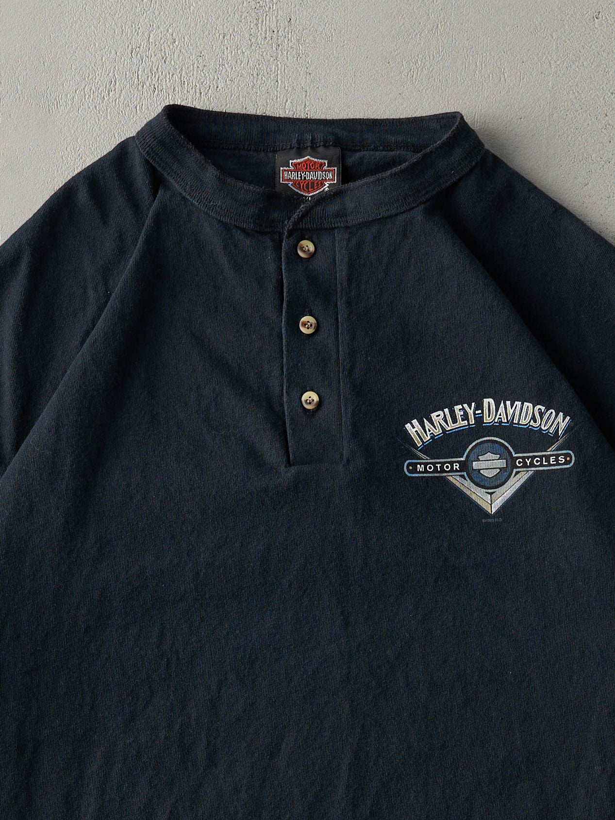 Vintage 98' Faded Black Oak Lawn Illinois Harley Davidson Quarter Button Tee (L)