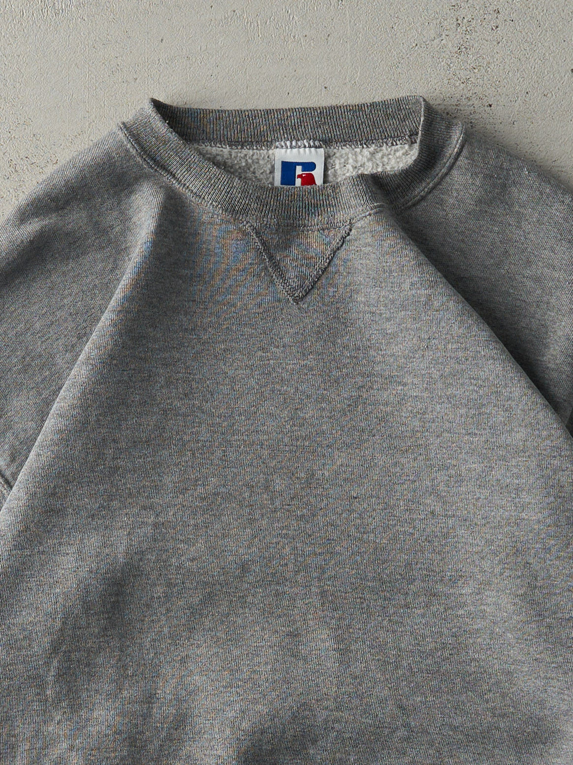 Vintage Y2K Grey Russell Athletics Blank Crewneck (M)