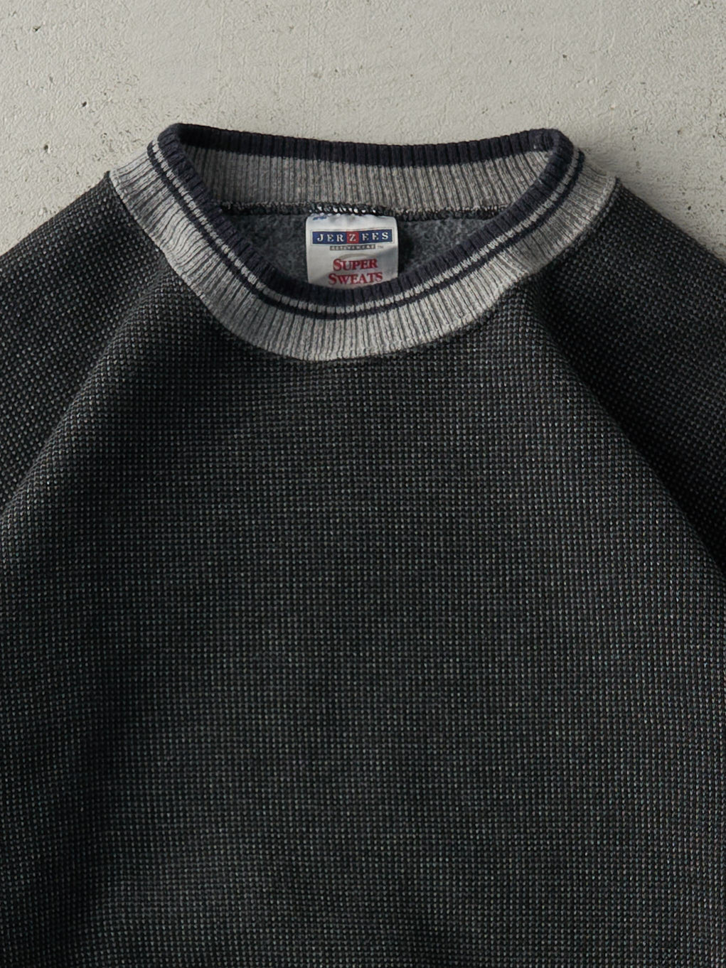 Vintage Y2K Dark Grey Knit Sweater (M/L)