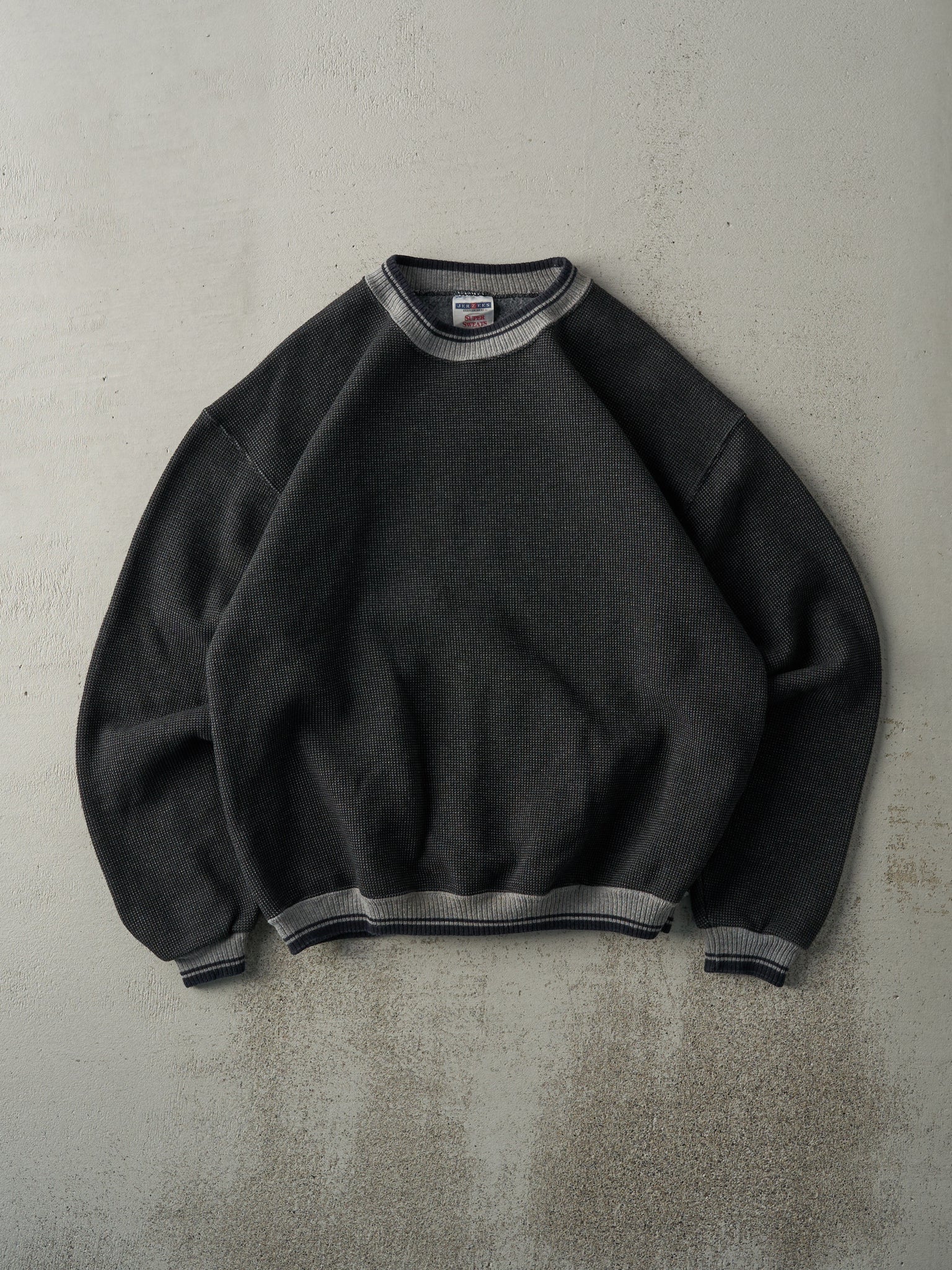 Vintage Y2K Dark Grey Knit Sweater (M/L)