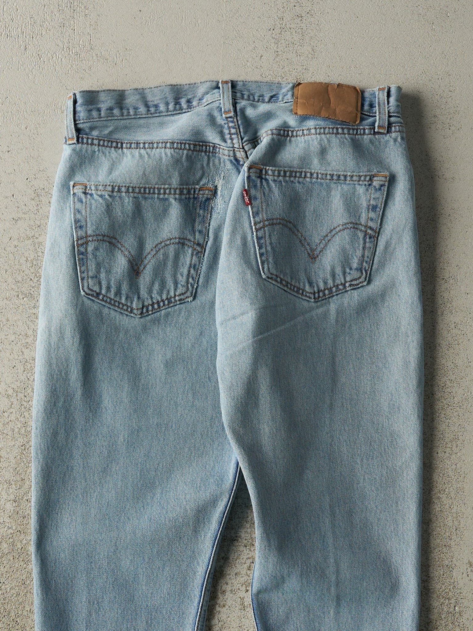 Vintage 90s Light Wash Levi's 501 Jeans (30x26.5)