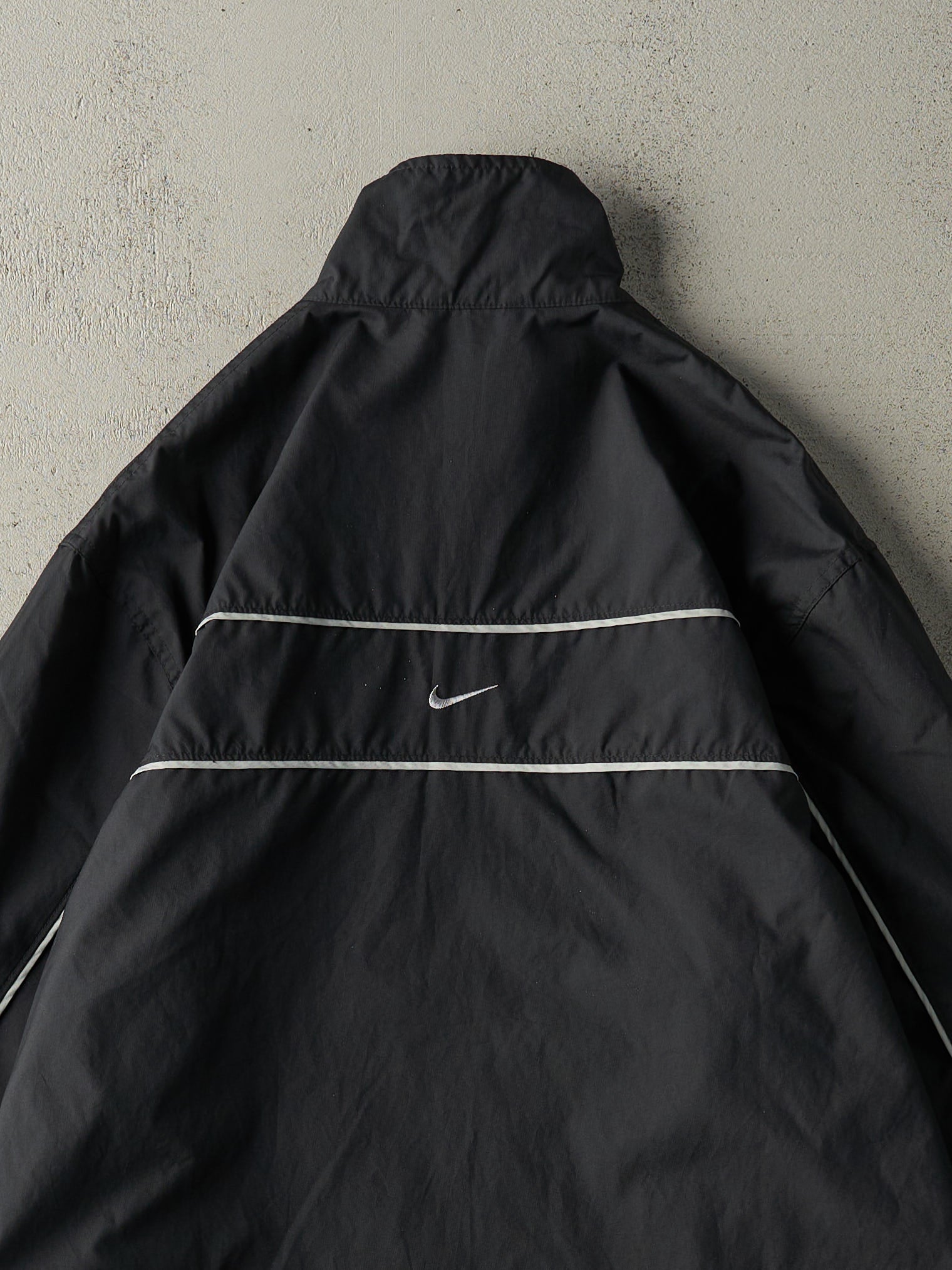 Vintage Y2K Black & Silver Nike Embroidered Windbreaker (M)