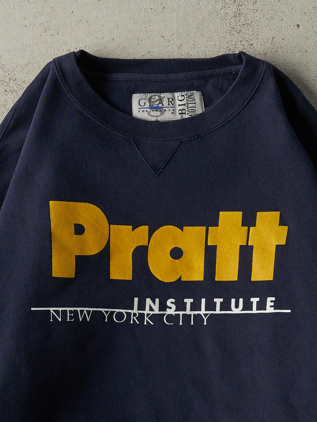 Vintage 90s Navy Blue New York City Pratt Institute Crewneck (L)