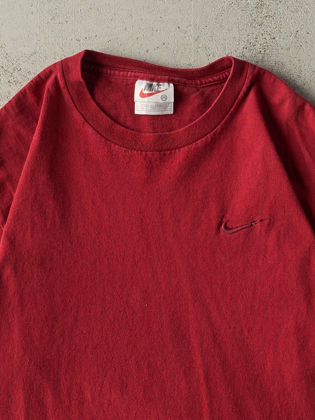 Vintage 90s Red Nike Tonal Embroidered Swoosh Tee (M)