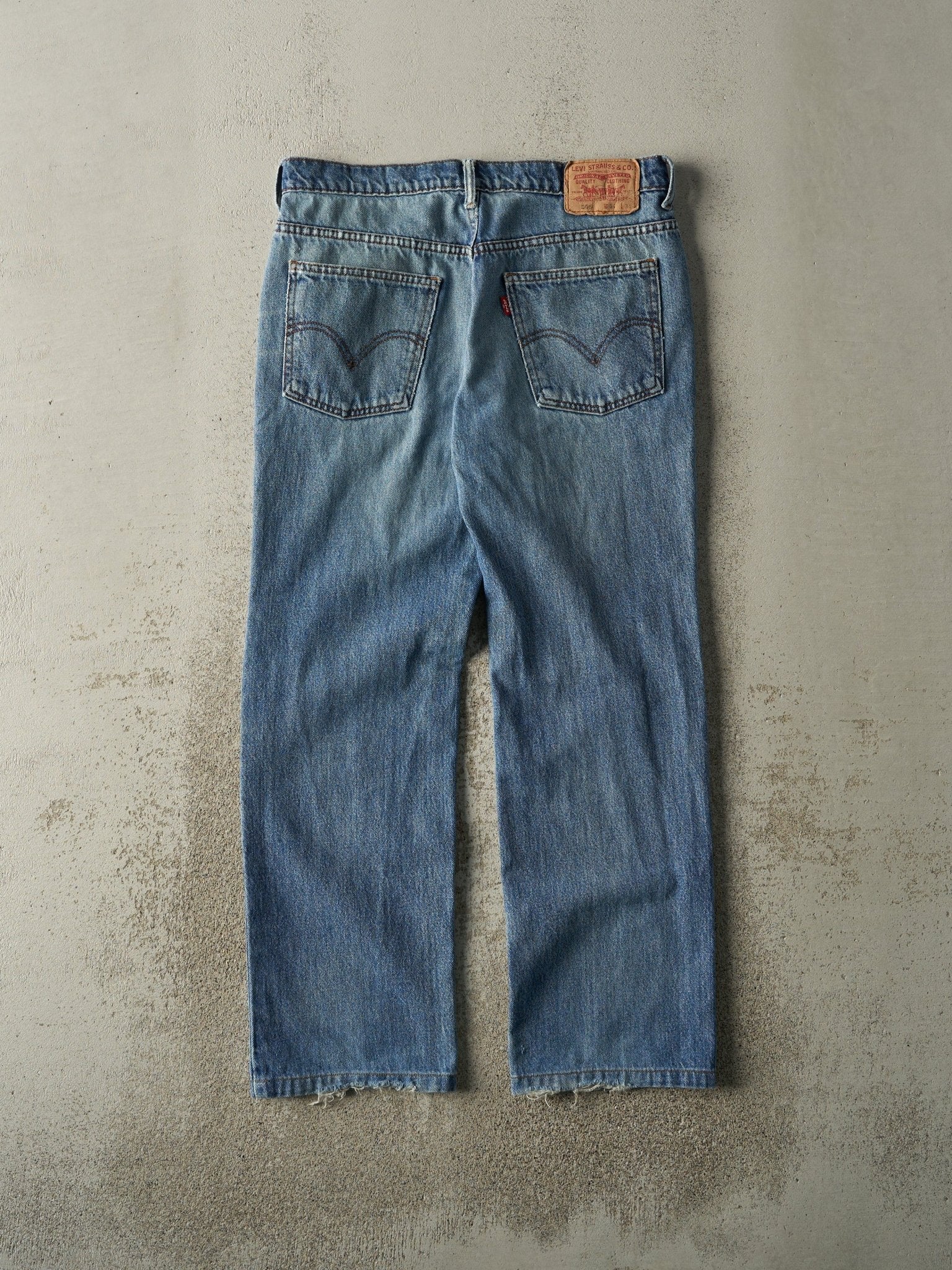 Vintage Y2K Light Wash Levi's 505 Jeans (33.5x29)