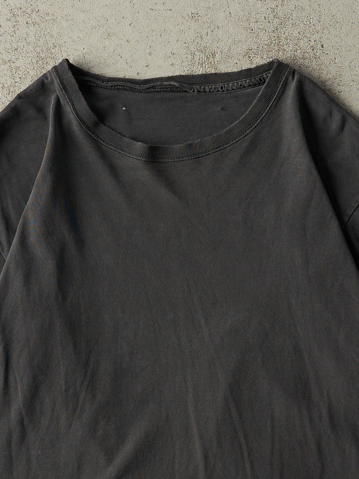 Vintage 90s Faded Black Blank Tee (L)