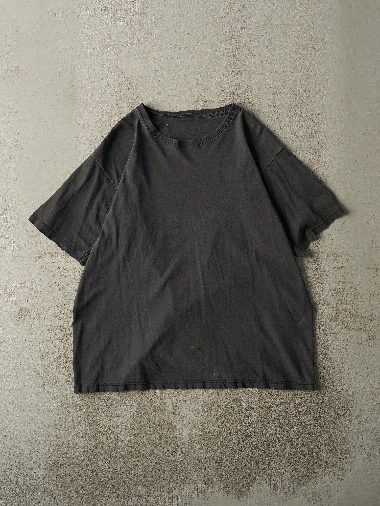 Vintage 90s Faded Black Blank Tee (L)