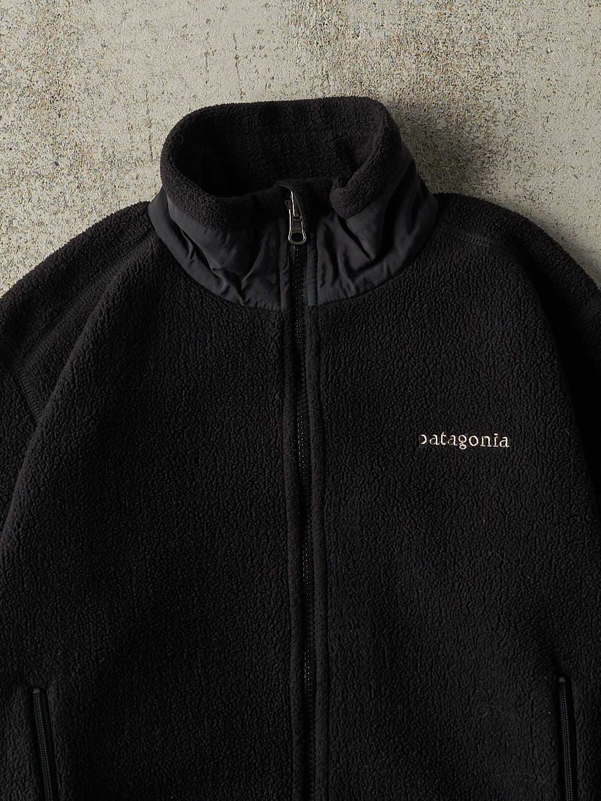 Vintage Y2K Black Patagonia Zip Up Fleece Jacket (S)