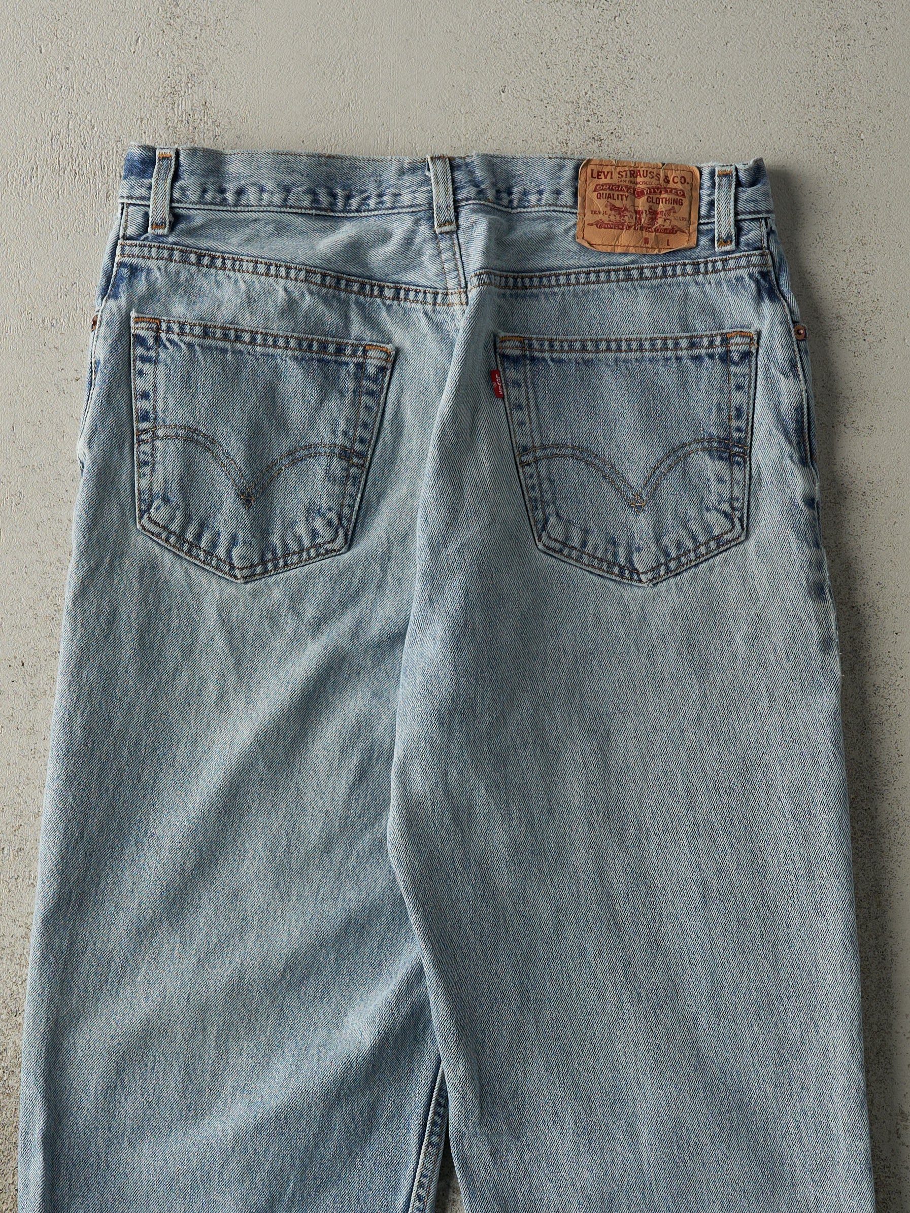 Vintage 90s Light Wash Levi's Jeans (33x33.5)