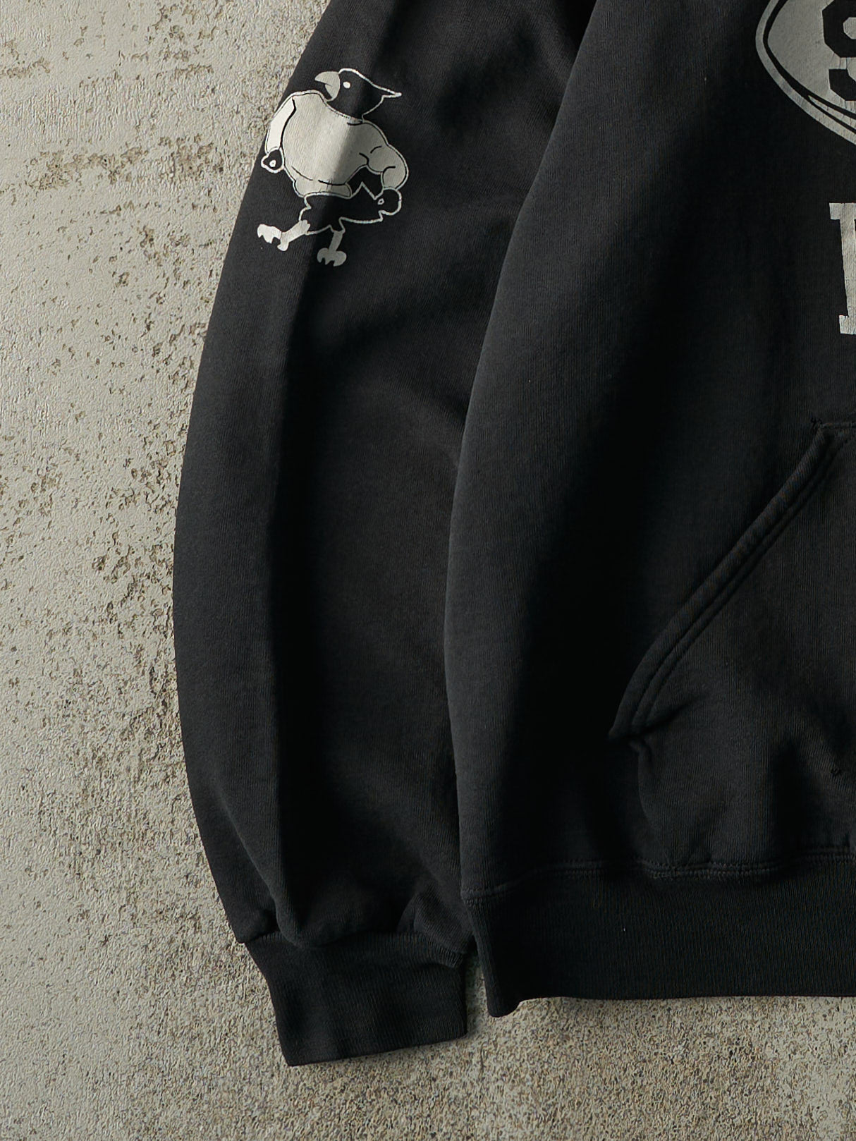 Vintage 90s Black Kenai Kards Football Russell Athletic Hoodie (L/XL)